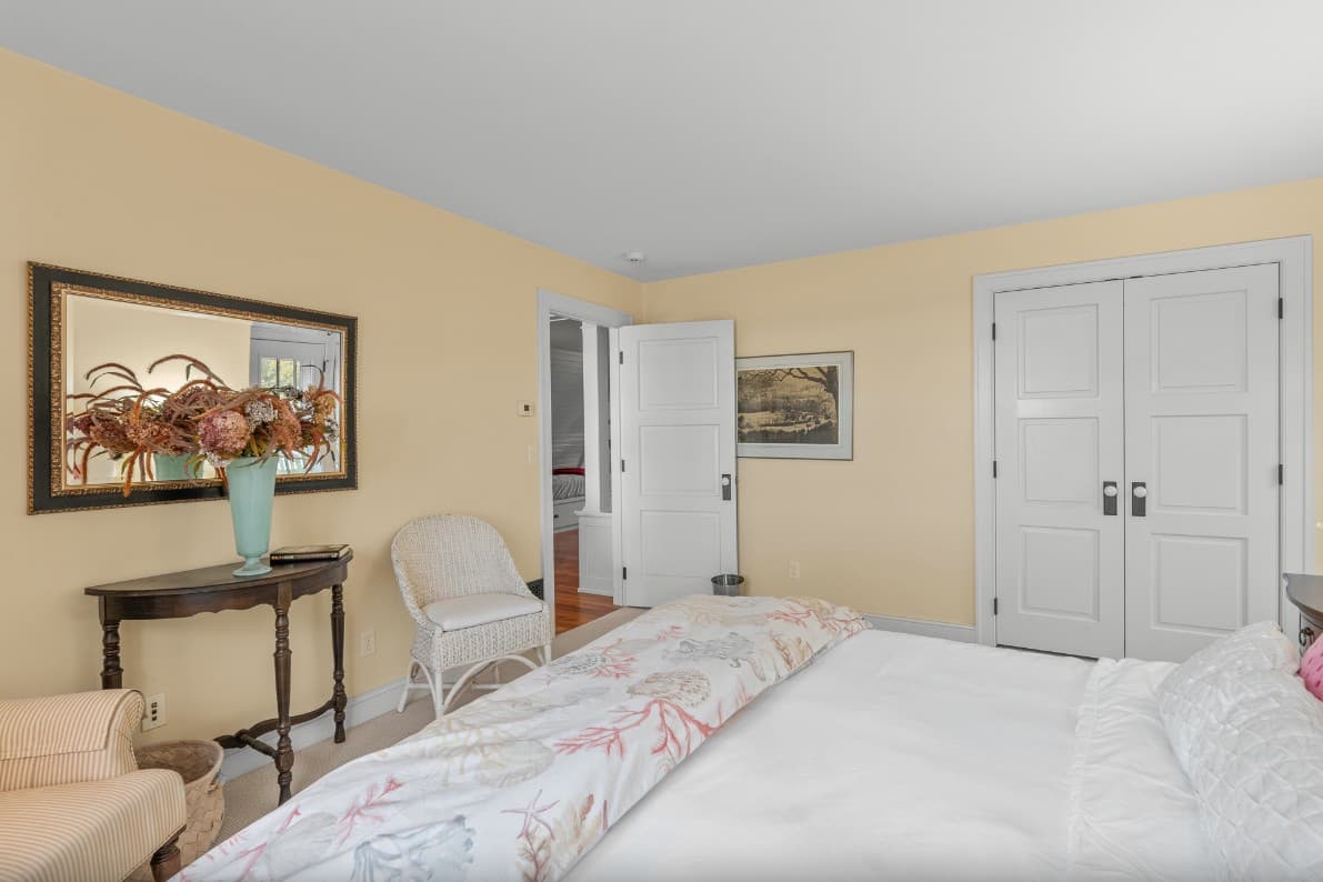 Goettelman's Lake House - Image 50