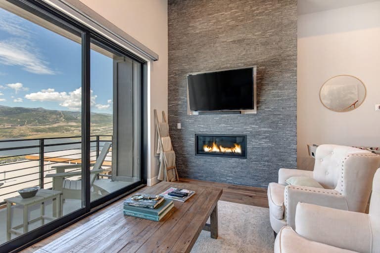 Hideout Hideaway - Image 3