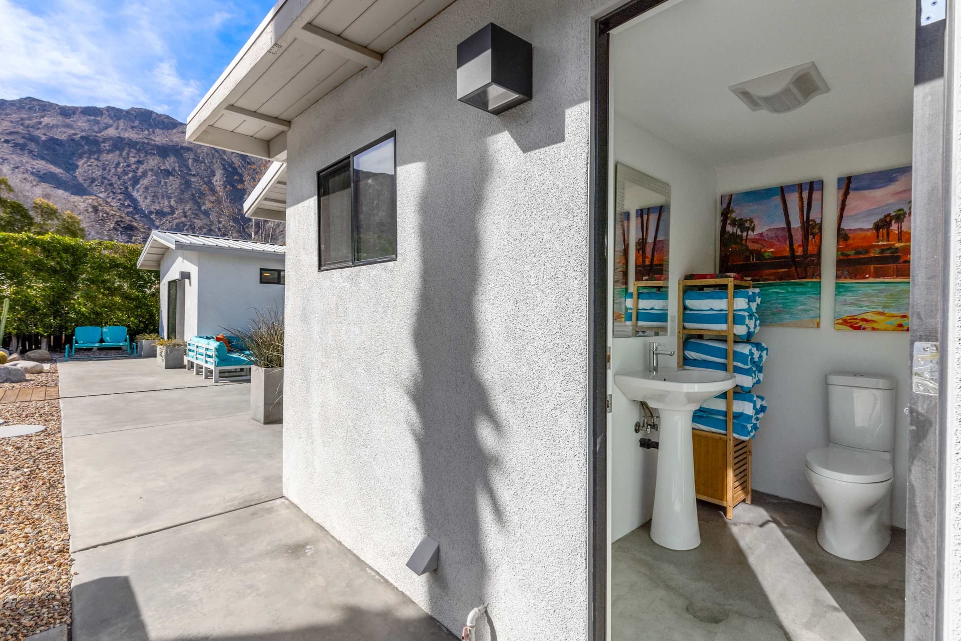 Cascade & Calm Home - Image 37