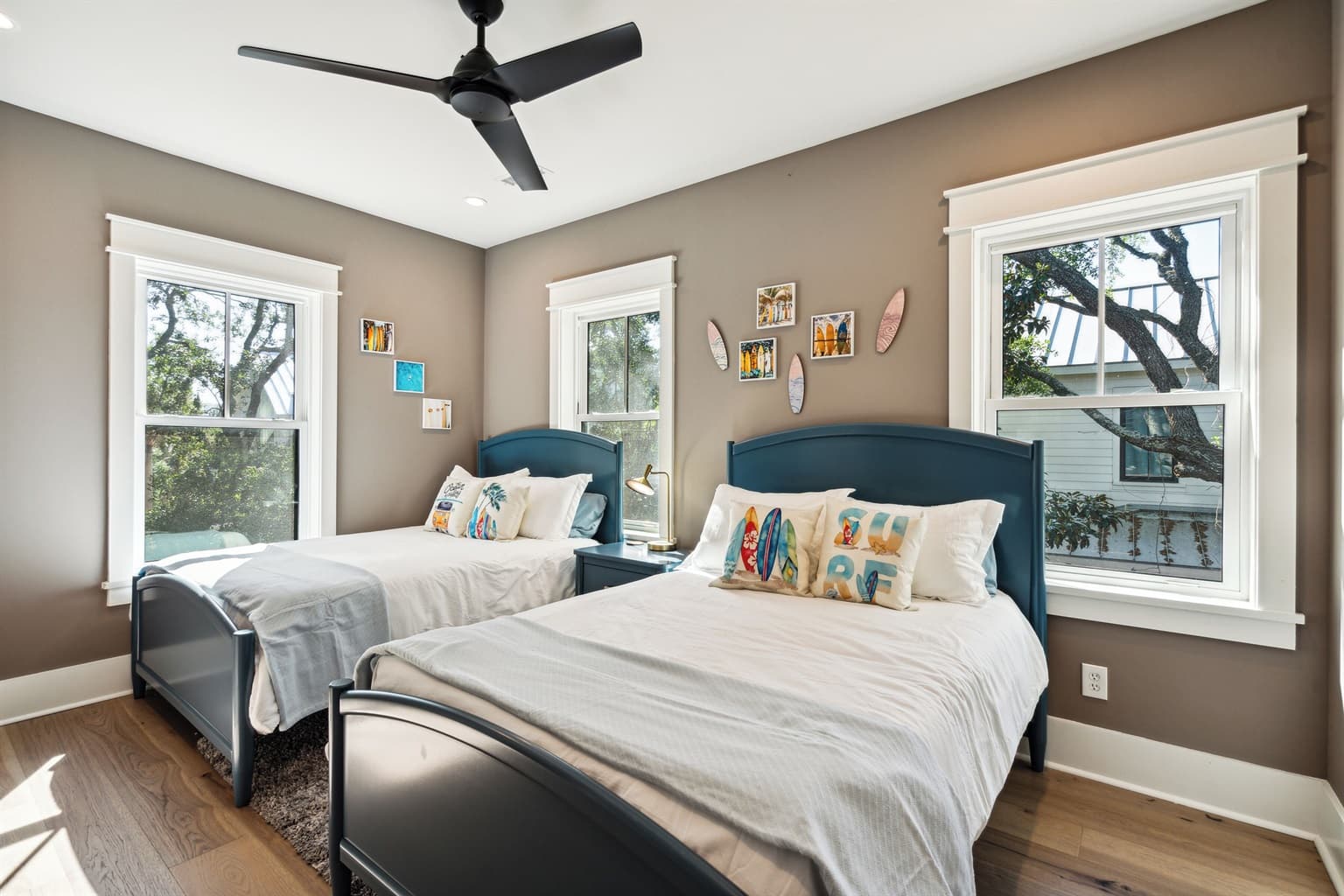 Beach Please - Image 13