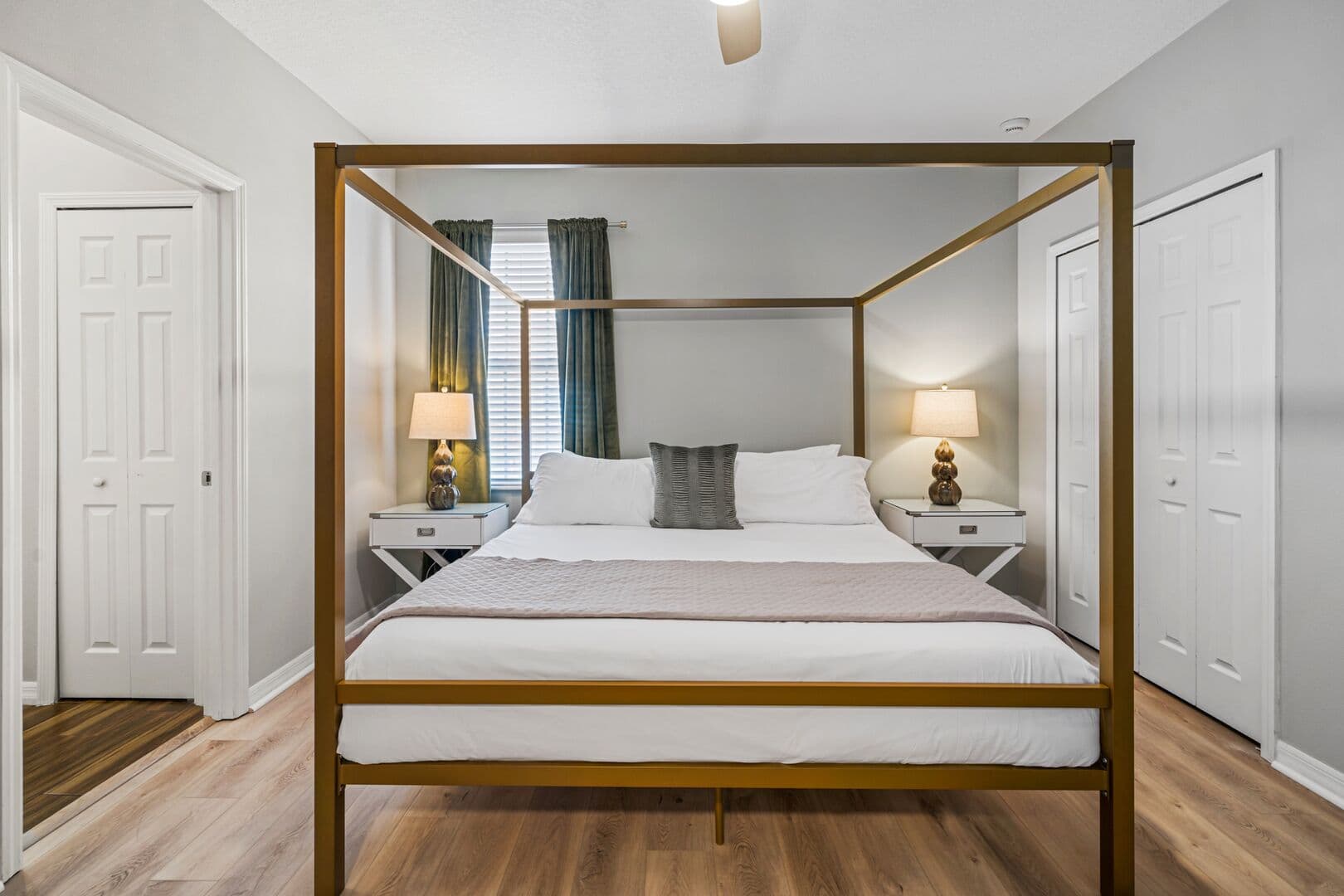 Gallery House - Image 42