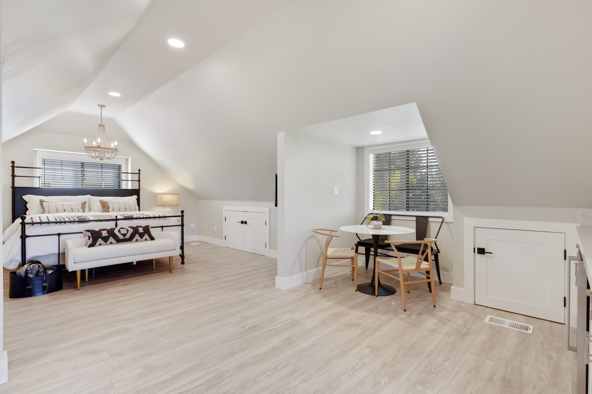 Laguna Hills Estate - Image 63