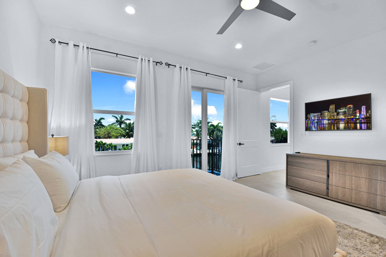 Imperial Point House  - Image 16