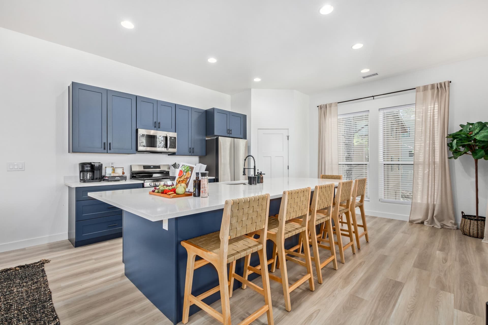 Le Cabin Noir - Image 10