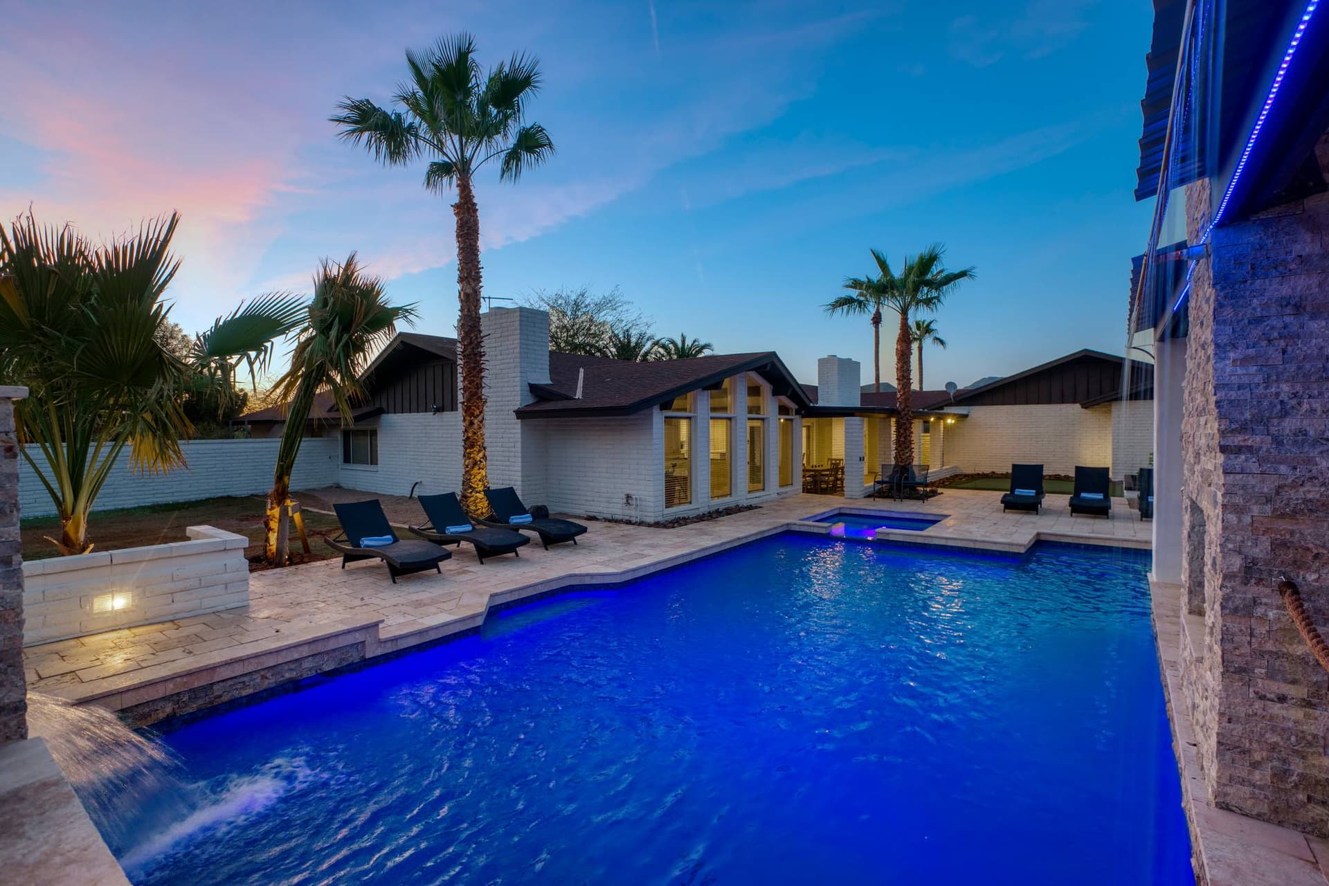 Desert Retreat - Image 3