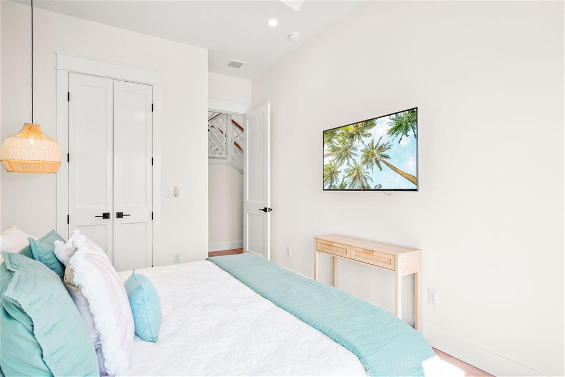 Sandpiper Siesta - Image 22