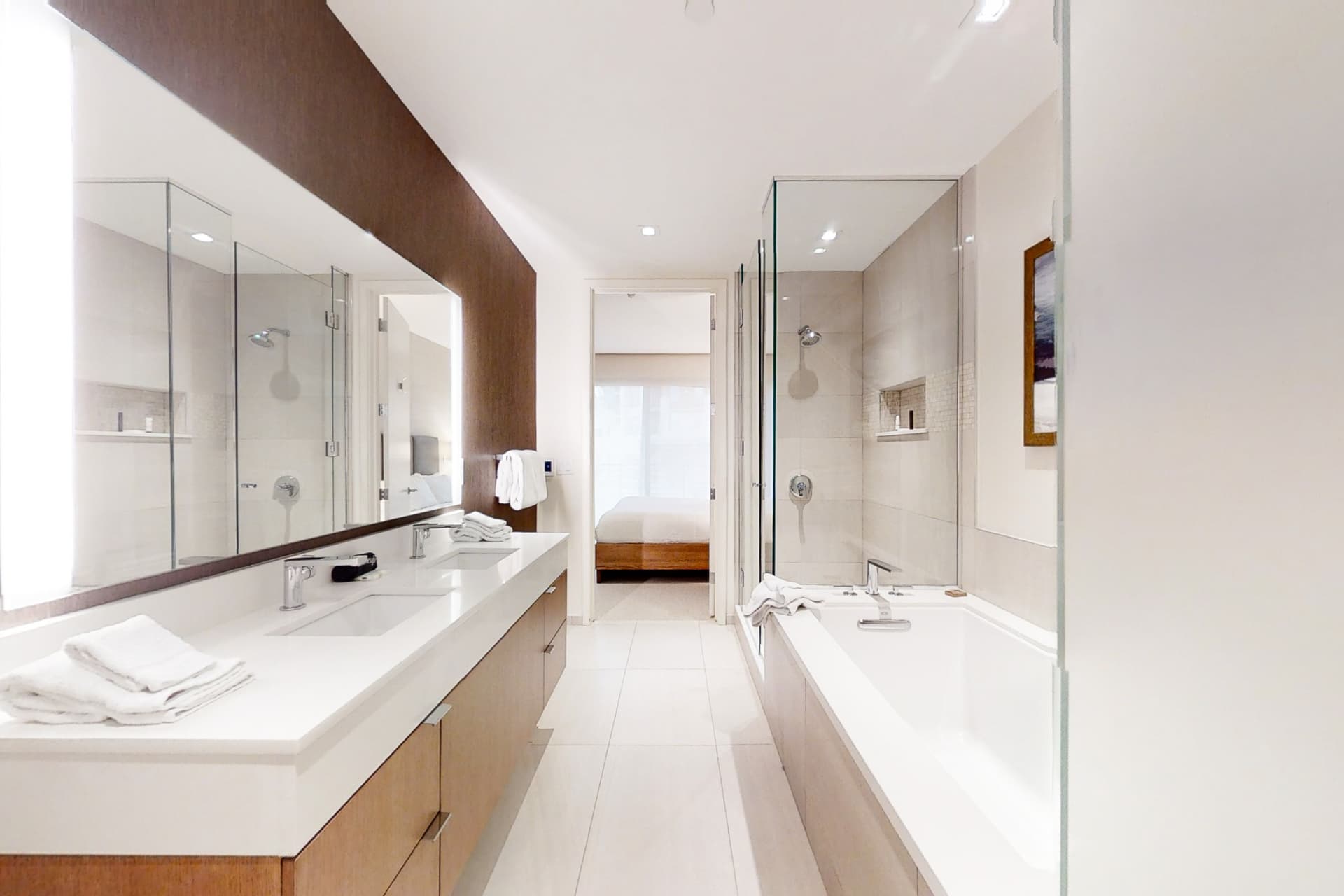 Lift 402 Home - Image 4