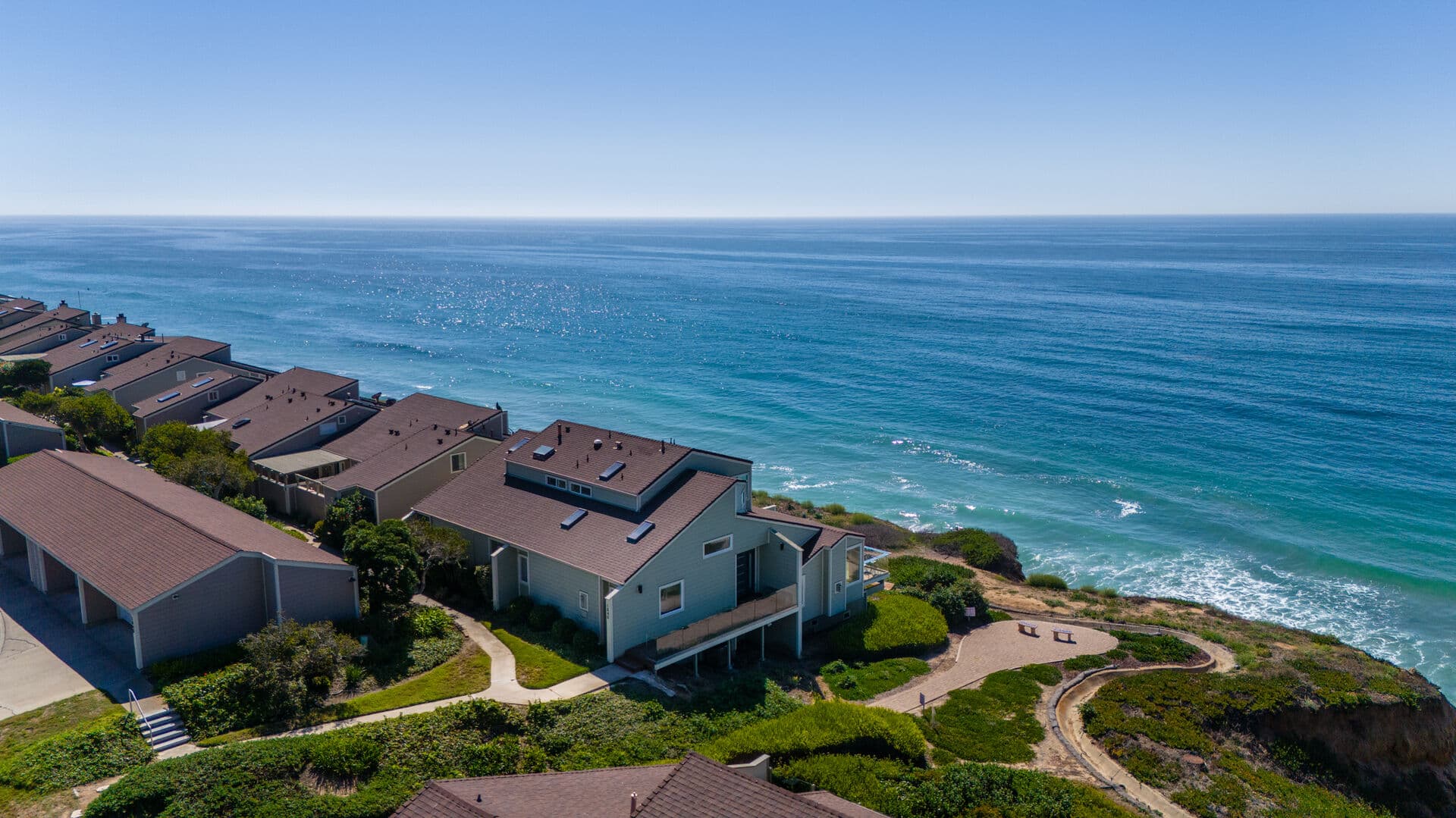 Seabluffe Escape - Image 43