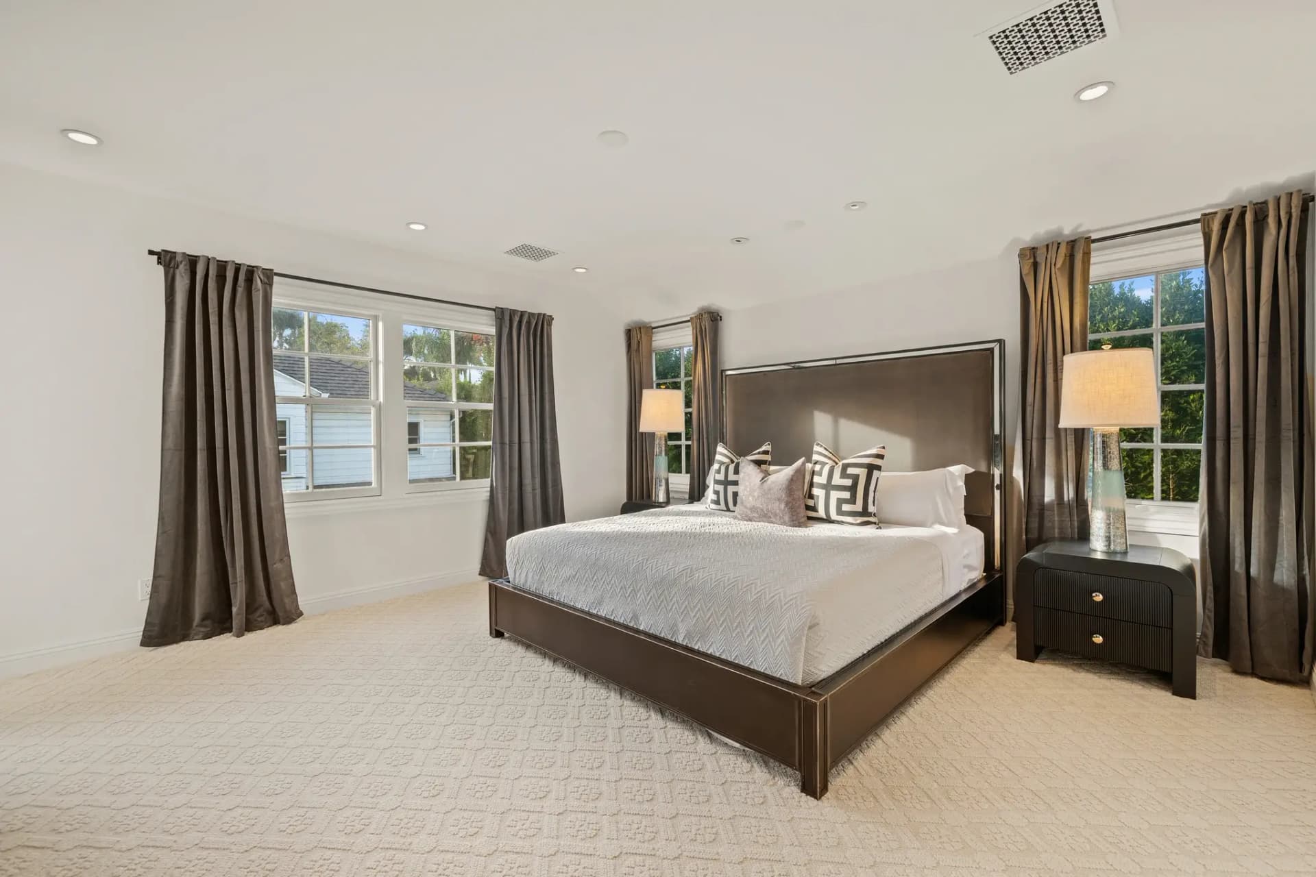 Hearst Estate - Image 21