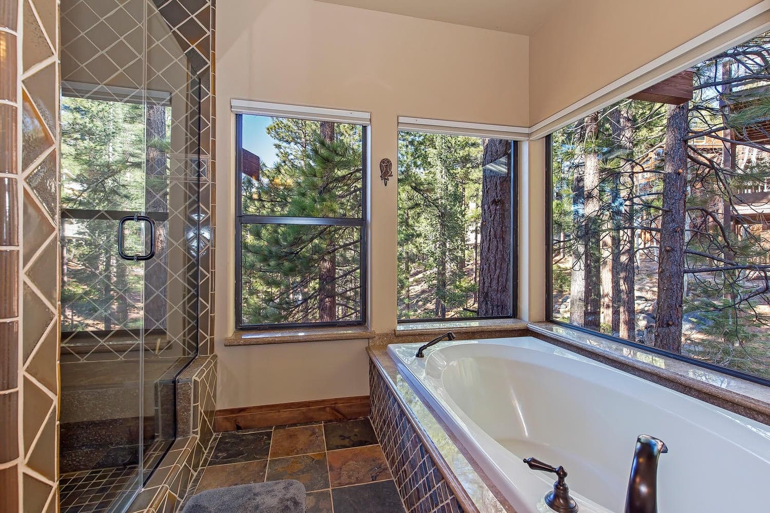 Lariat House - Image 13