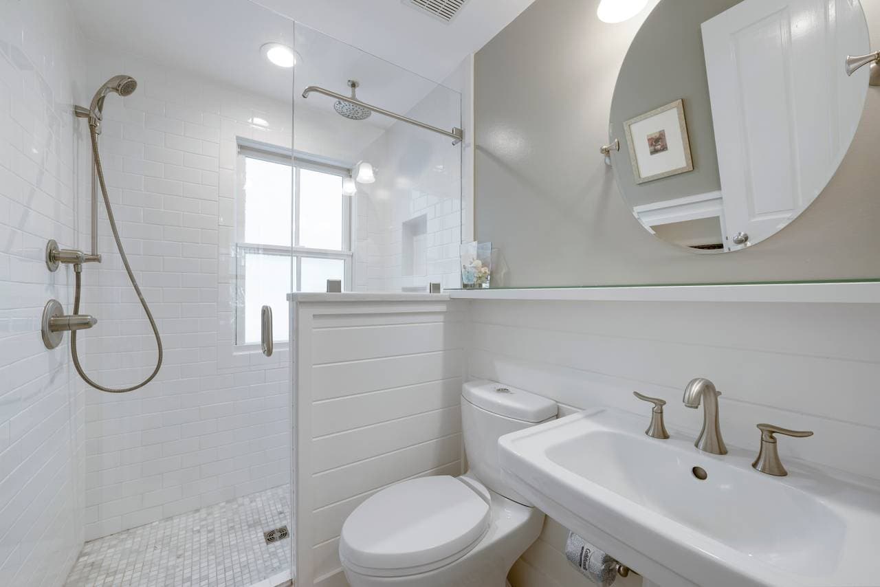 Toye Cottage - Image 24