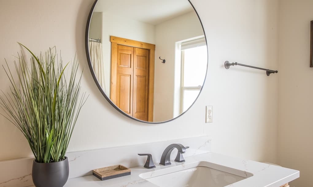 Blacktail Buck - Image 17