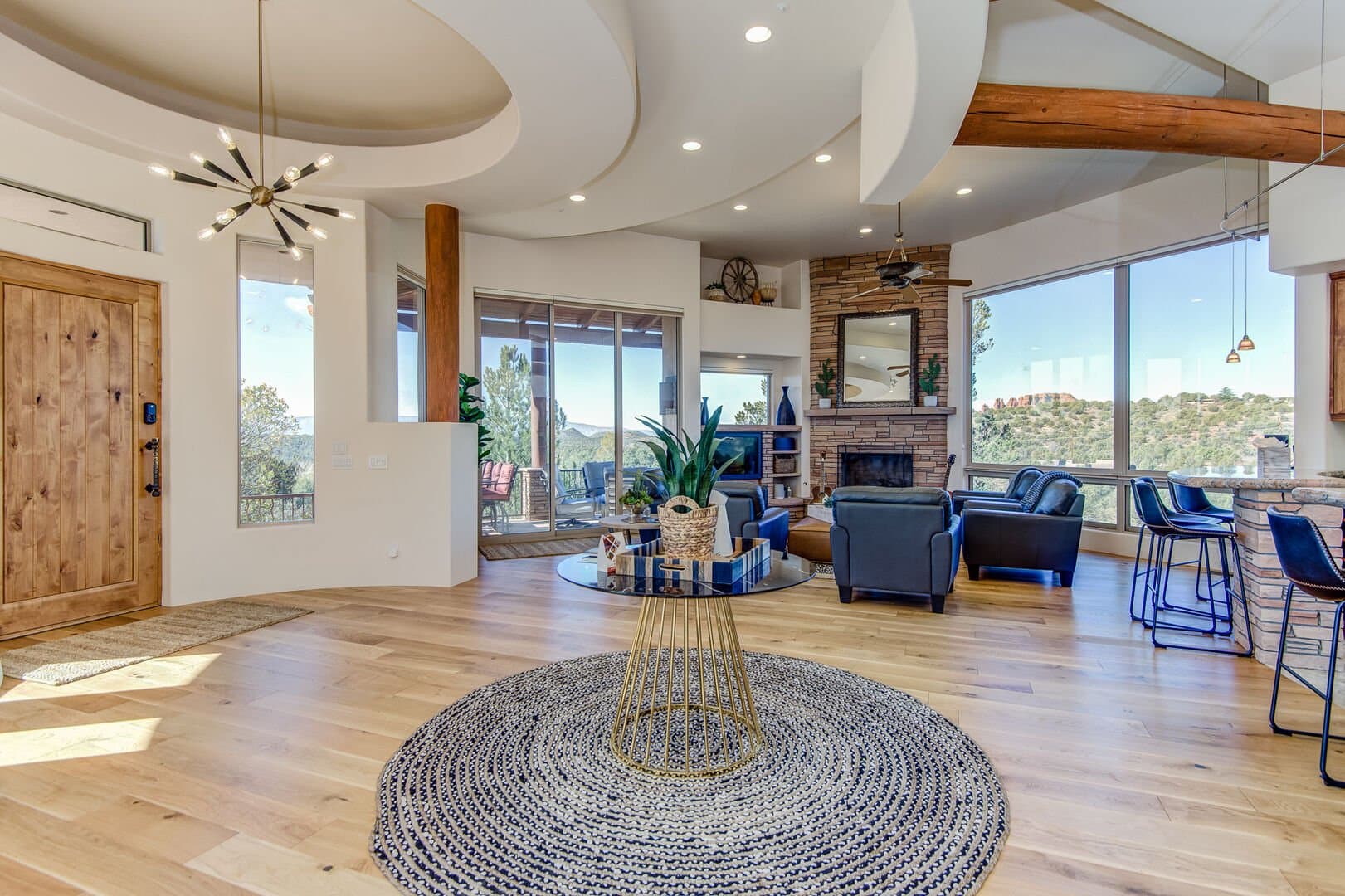 West Chateau - Image 10