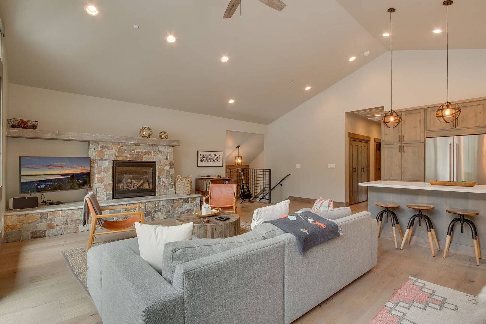 Sunrise Abode - Image 5
