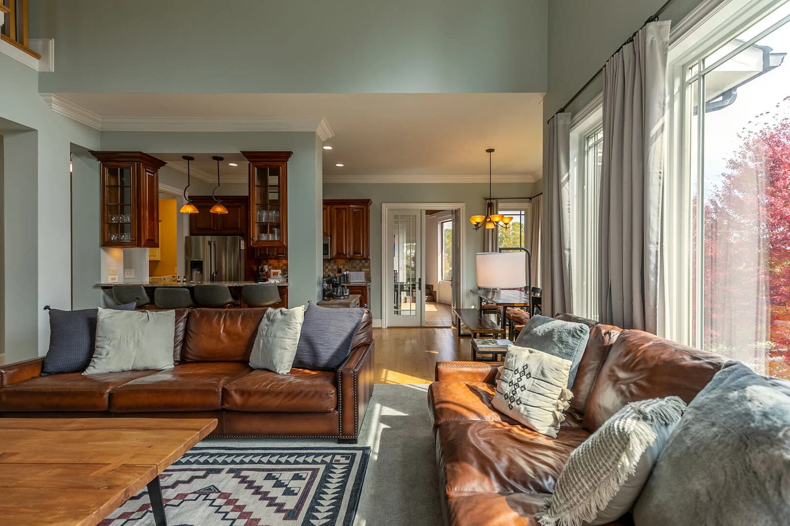 Mountain Top House - Image 7