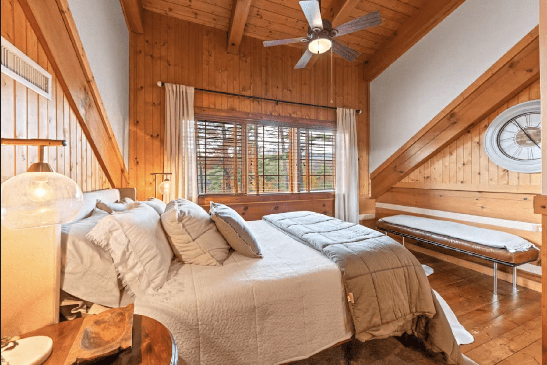 Sapphire Elegance - Image 28