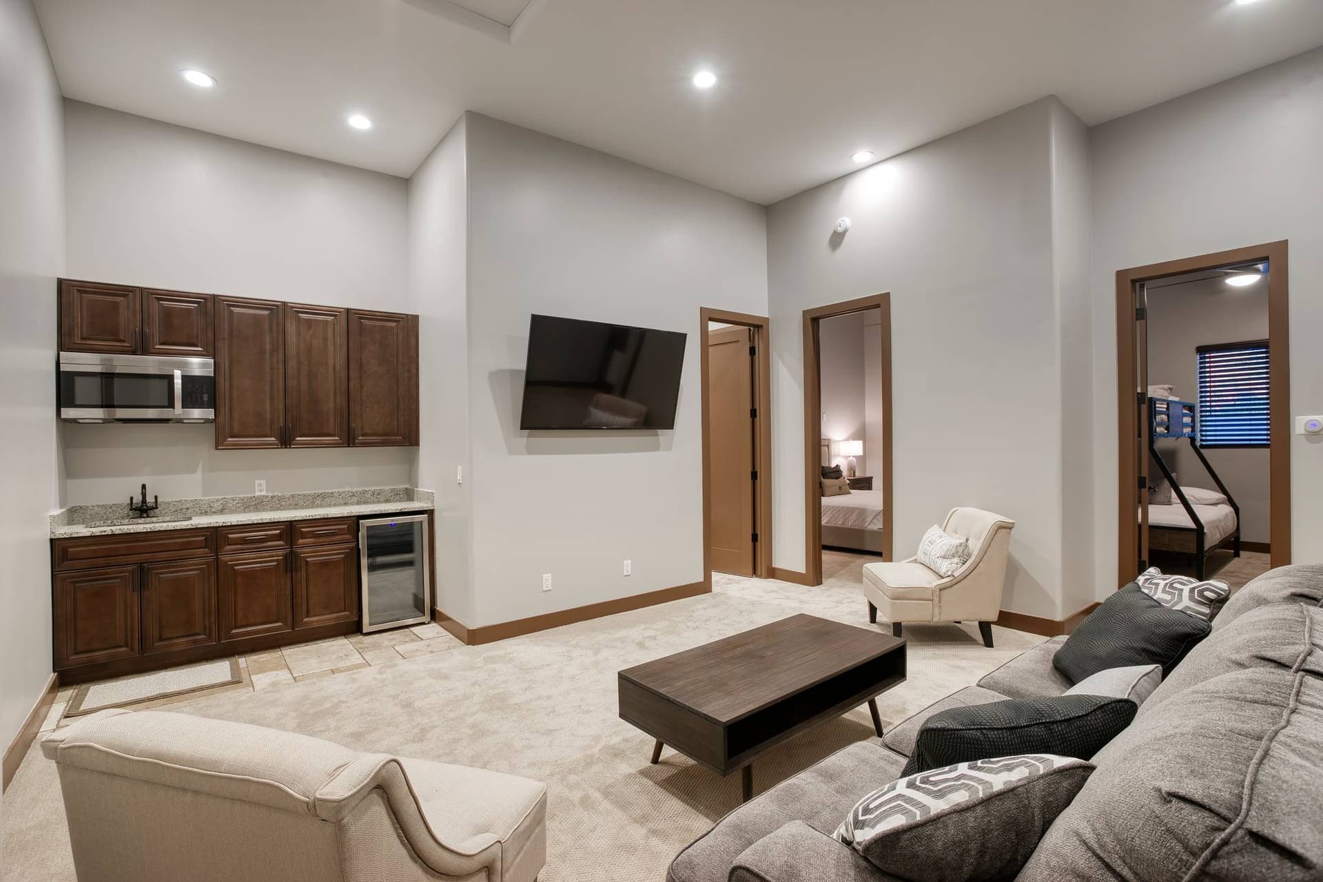 Desert Views Estate - Image 29