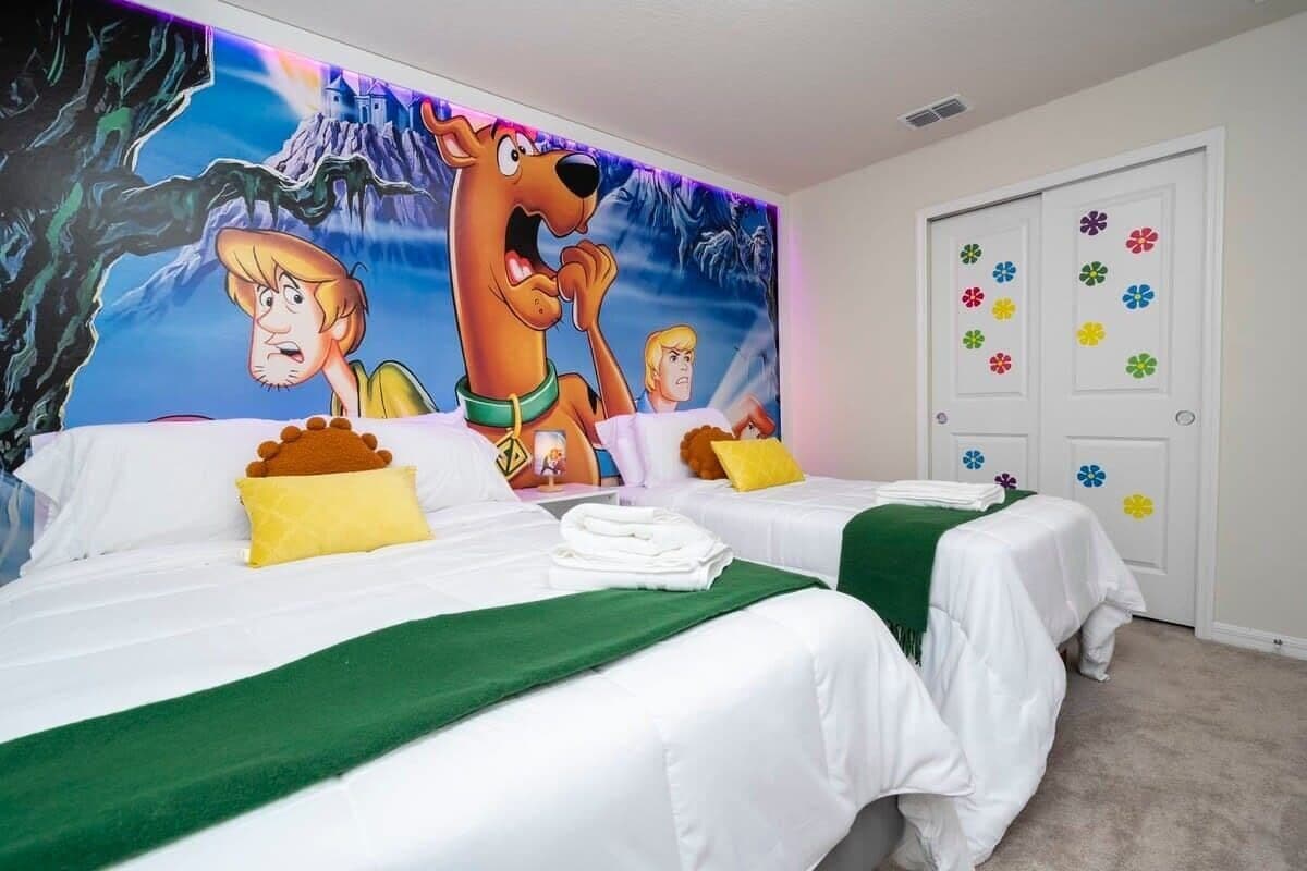 Windsor Island #4458 - Image 27