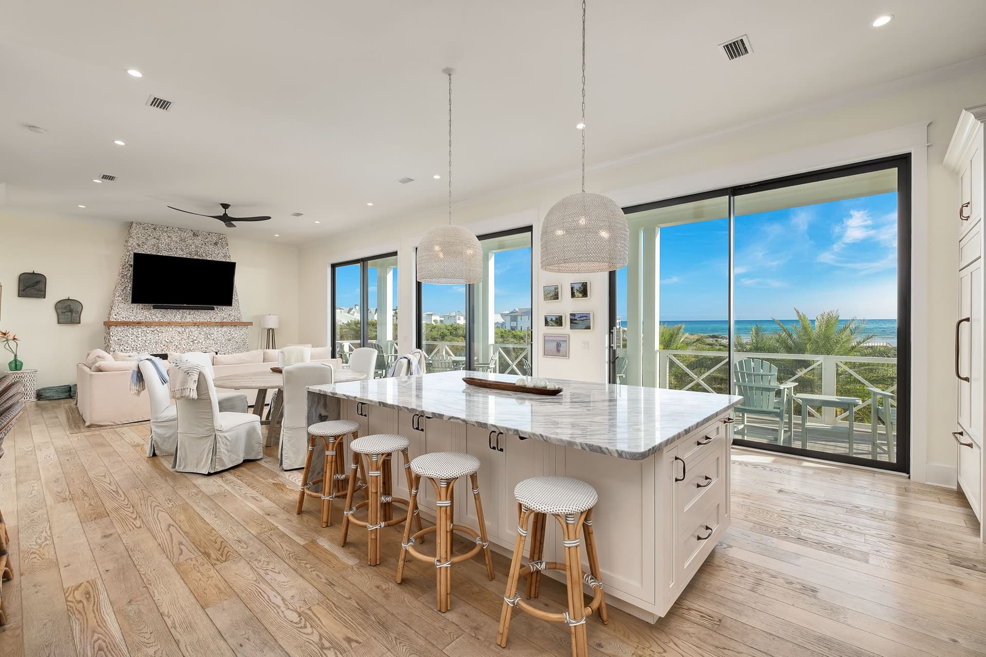 Belle La Mer - Image 23