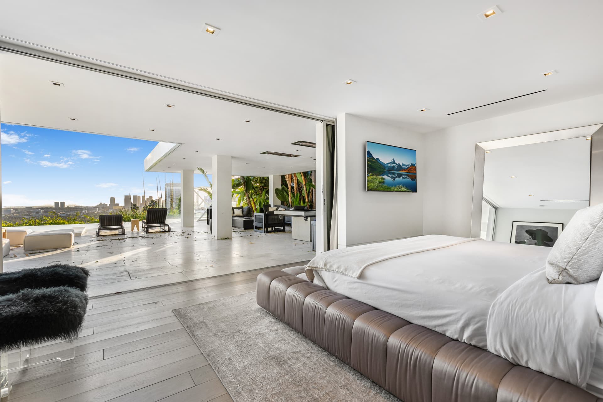 St Ives Modern - Image 19