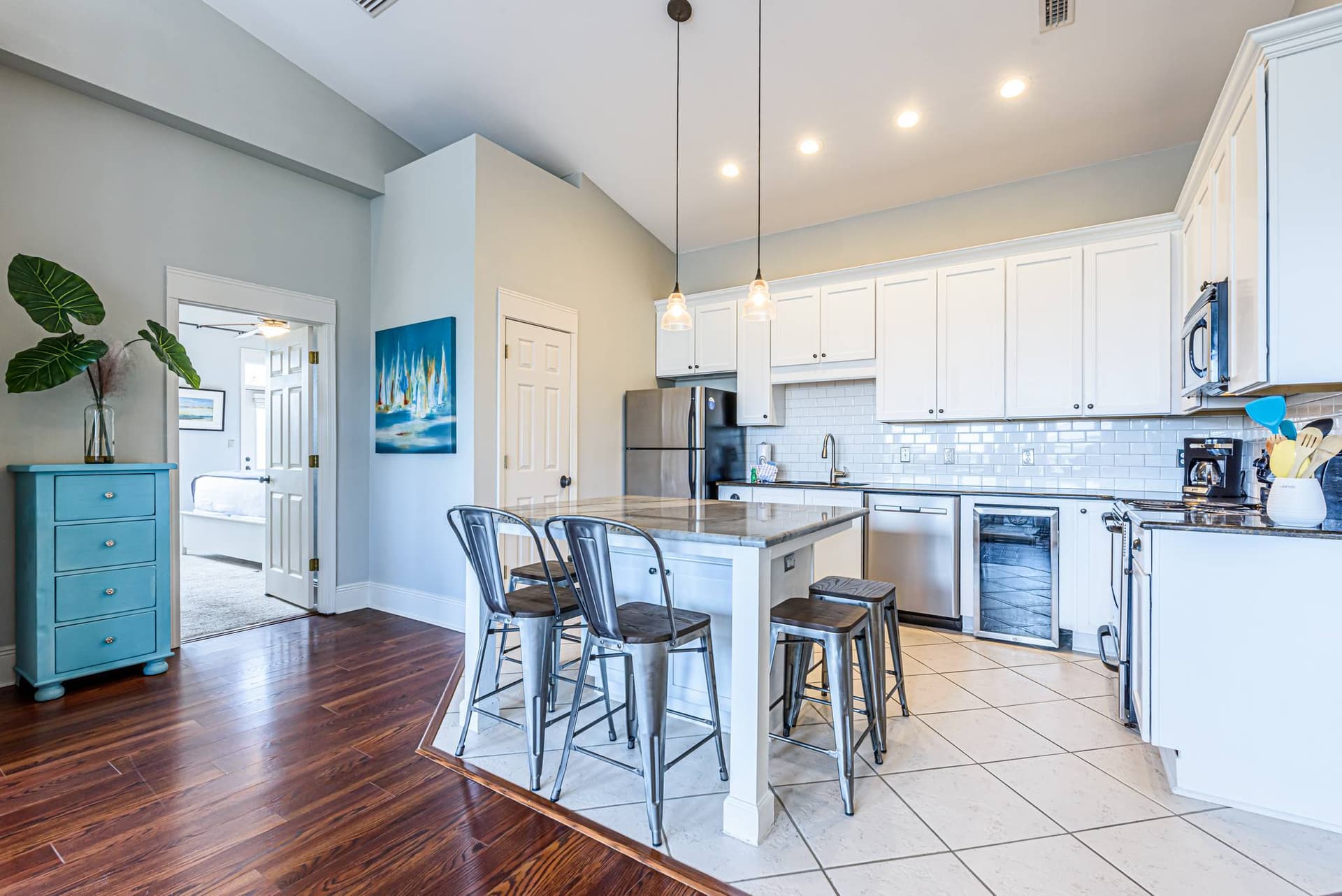 Ocean Whisper 824 - Image 13