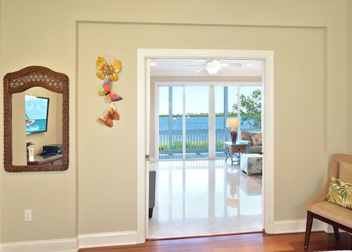 Southern Comfort - Image 24