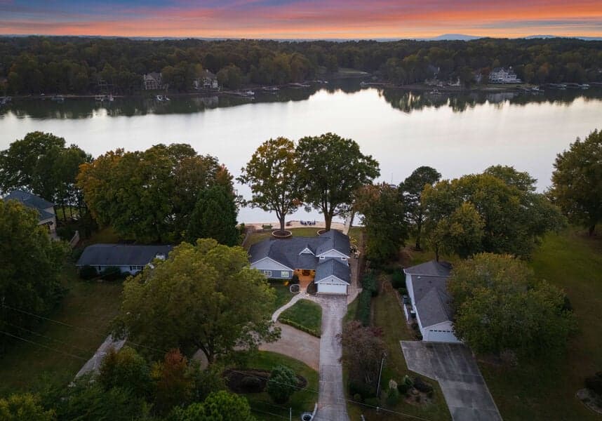 Sandy Shore - Image 3