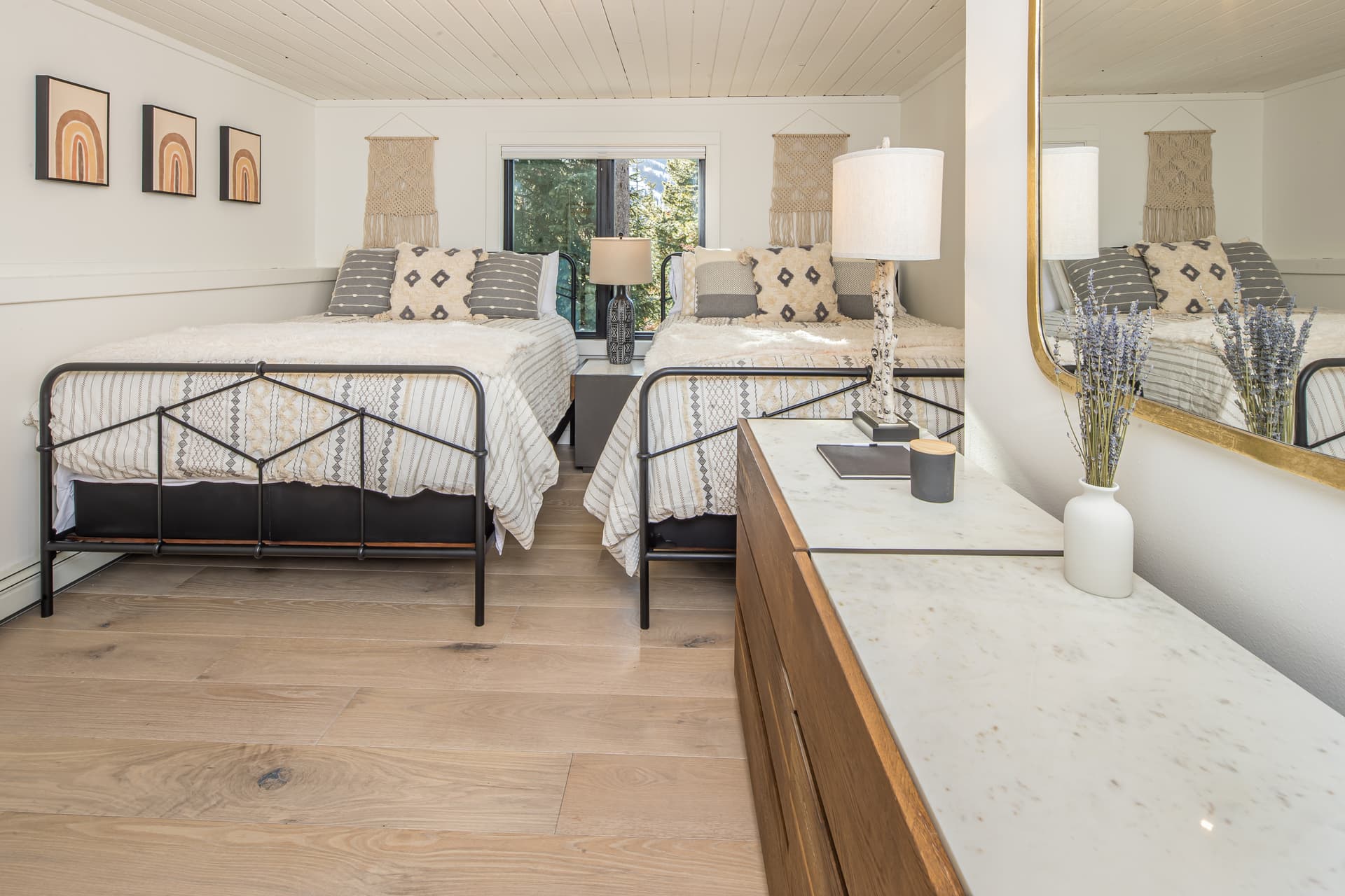 Sioux House #13 - Image 23