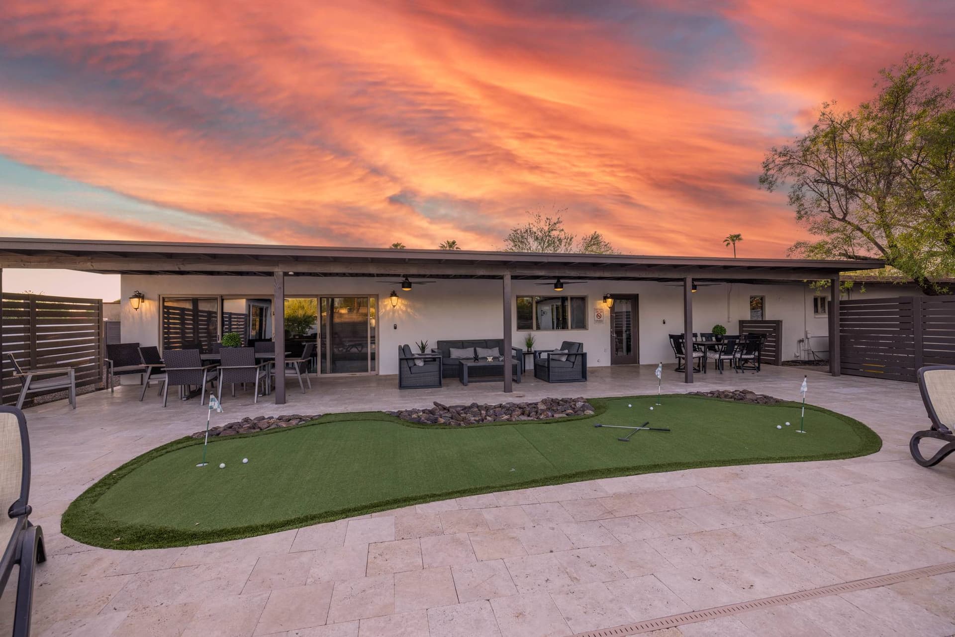 Luxe Resort Retreat - Image 3