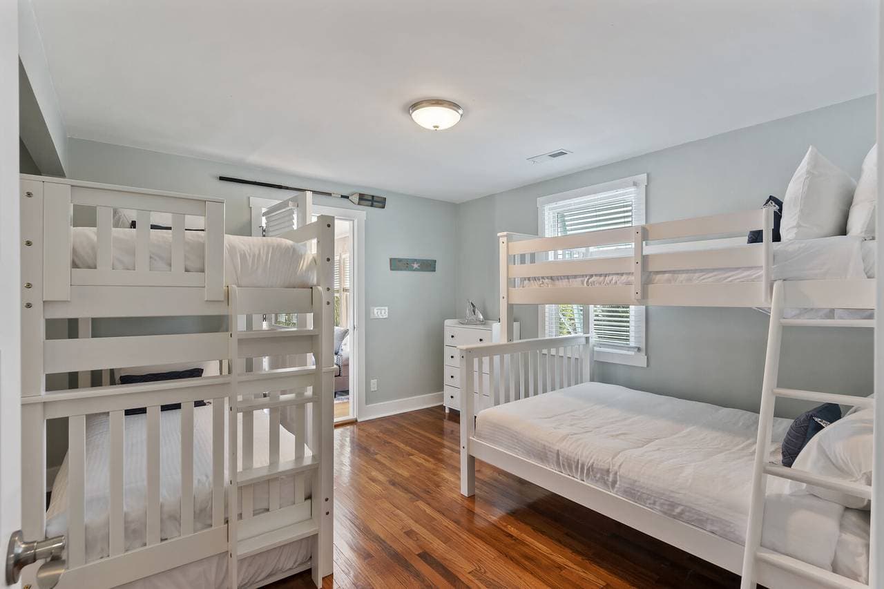 Isleview Escape - Image 23