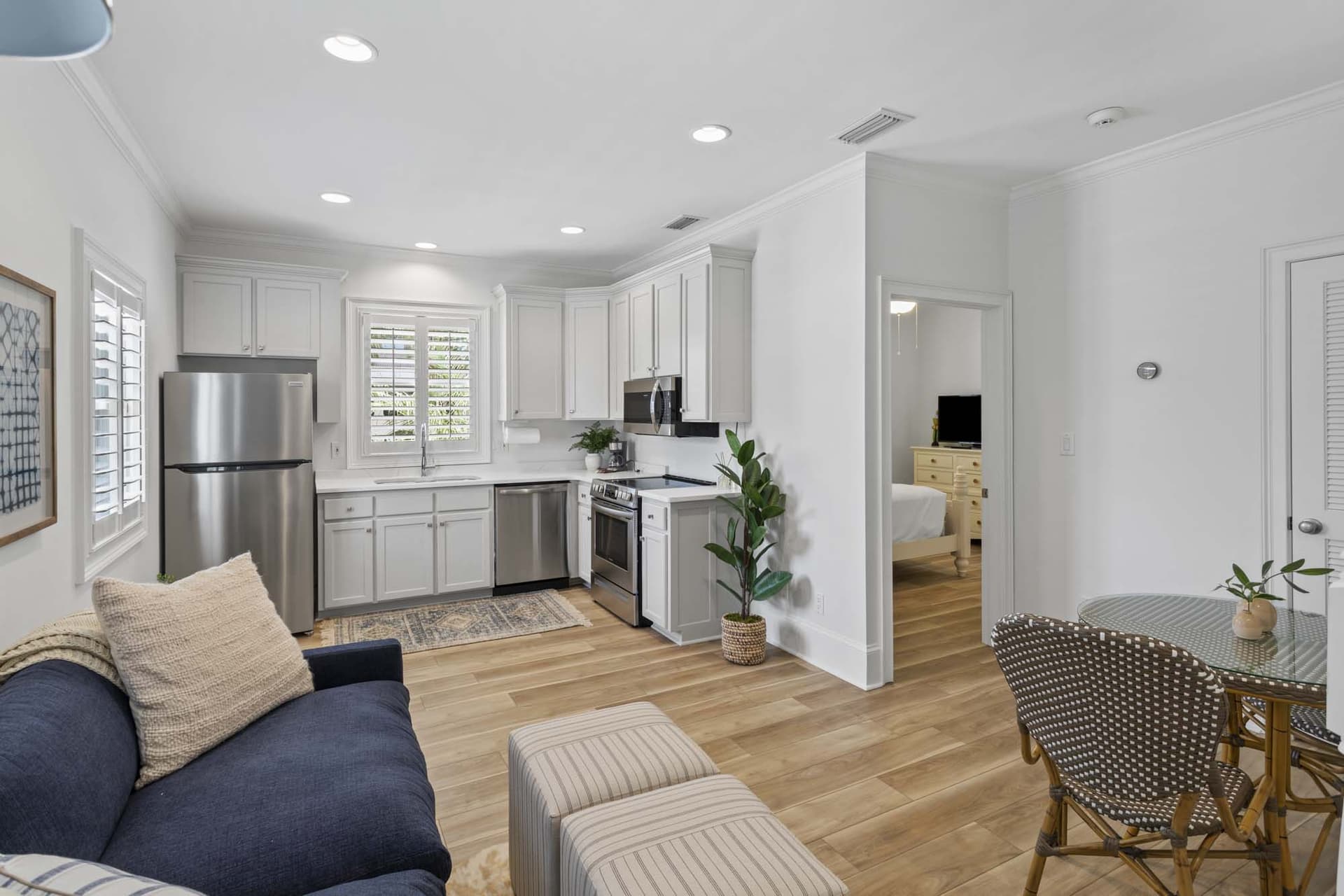 Kings View Manor - Image 36