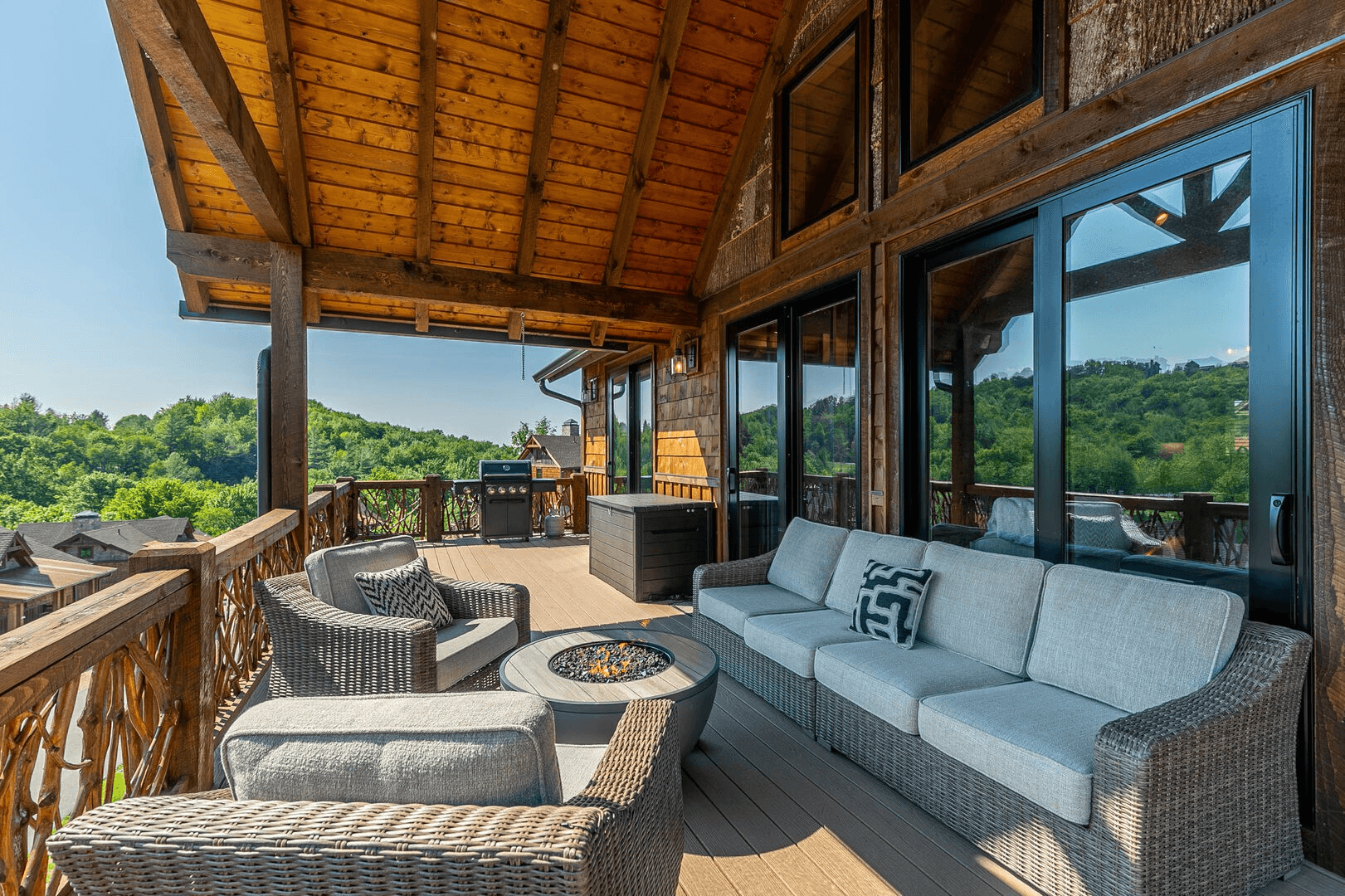 Black Bear Den - Image 3