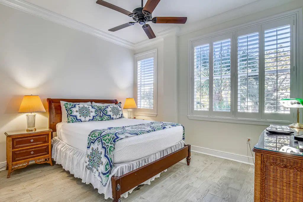 Sunset at Harbour Place - Image 18