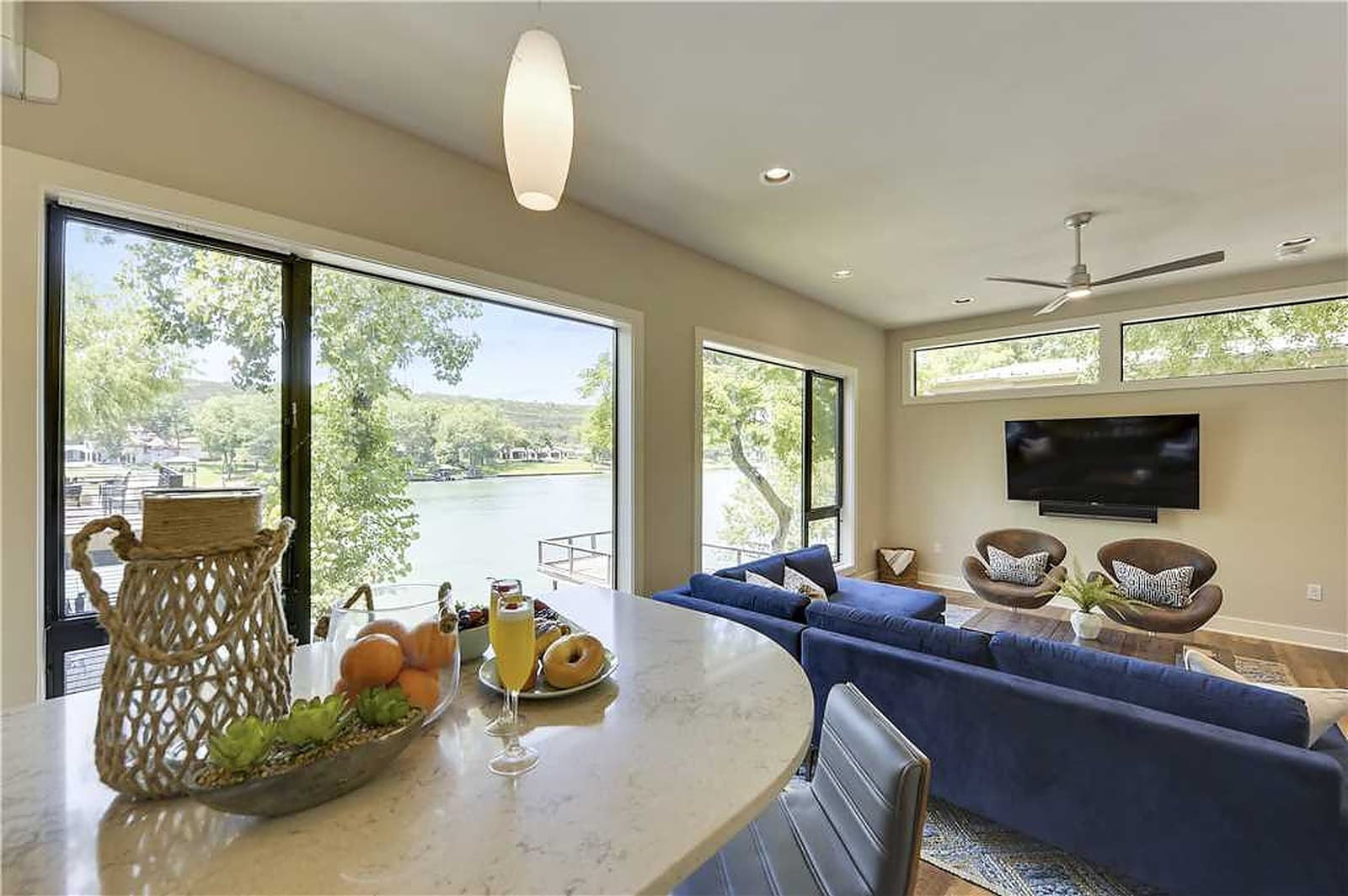 Lake Austin Retreat - Image 6