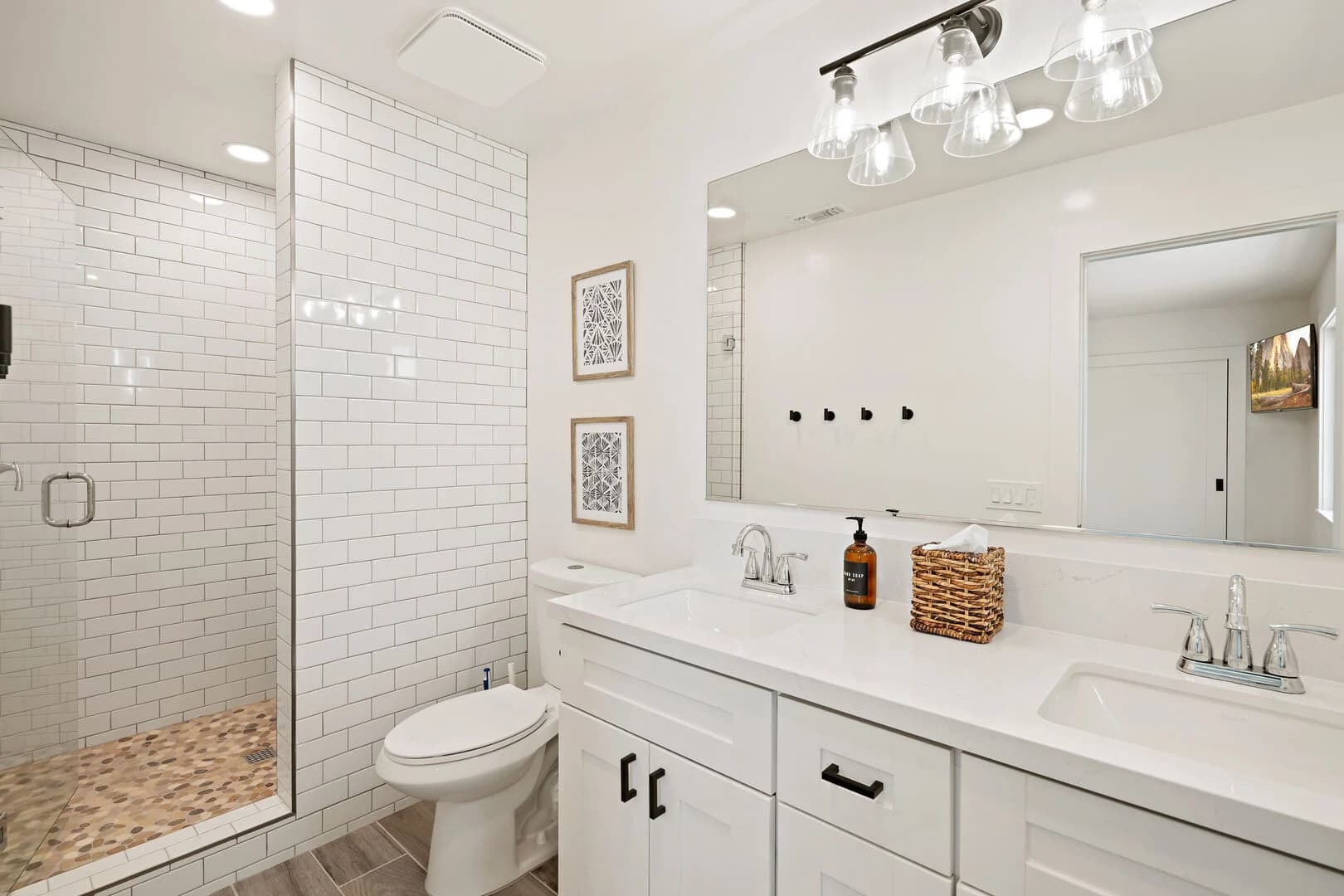 Oceanfront Paradise #2 - Image 17