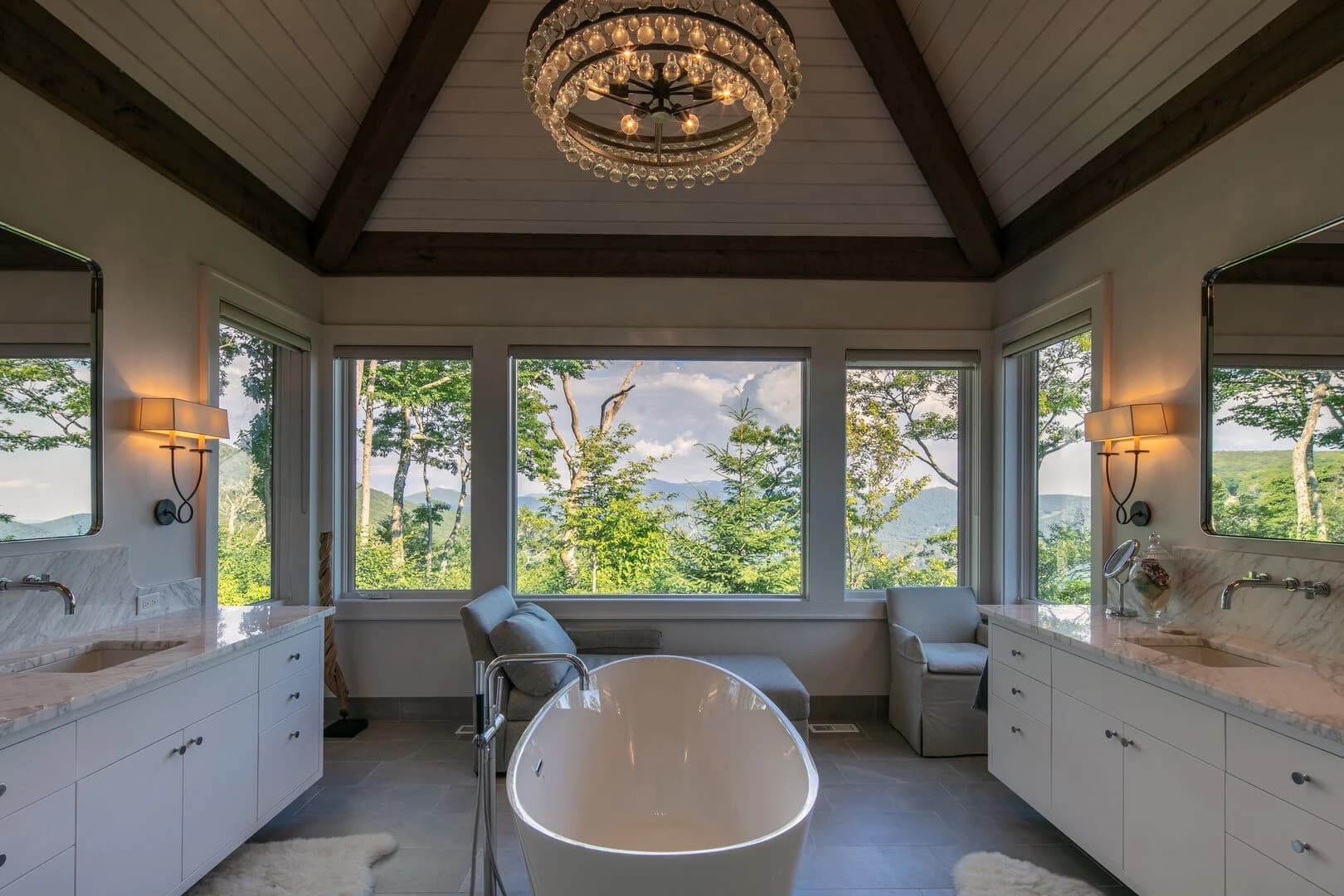 Outside Inn Place - Image 12