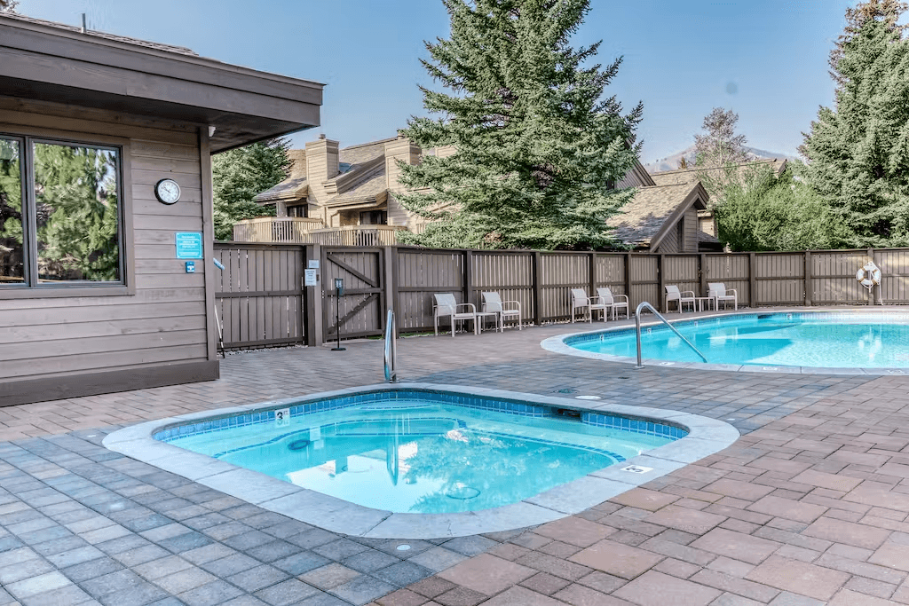 Snowcreek Delight - Image 5