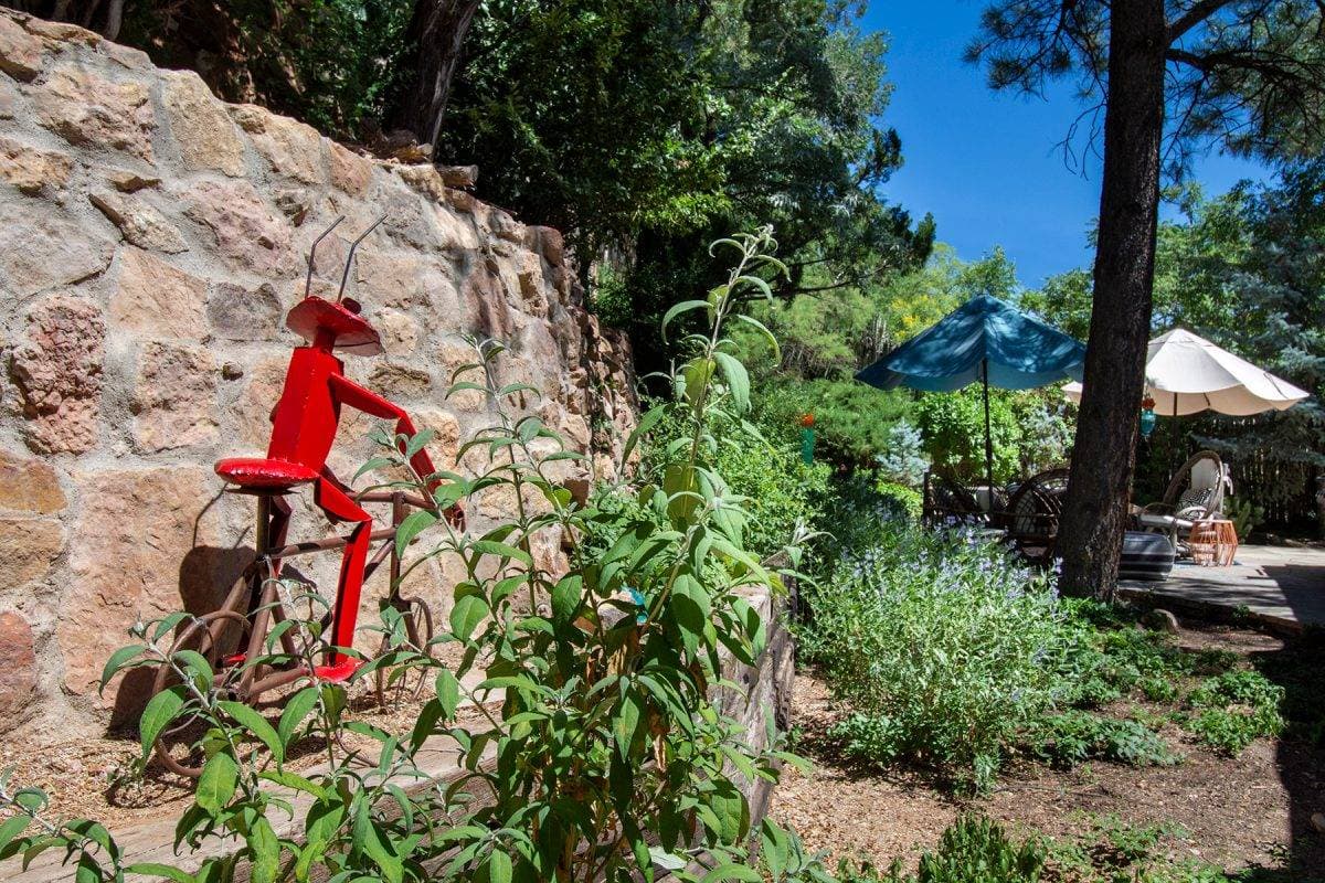 Palace Hillside - Image 31