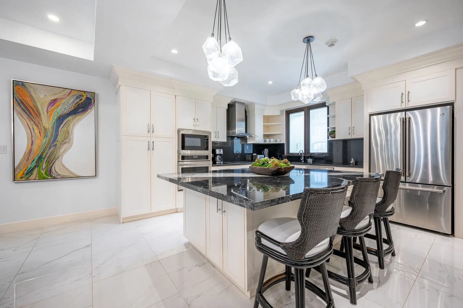 Splendor Penthouse #503 - Image 6