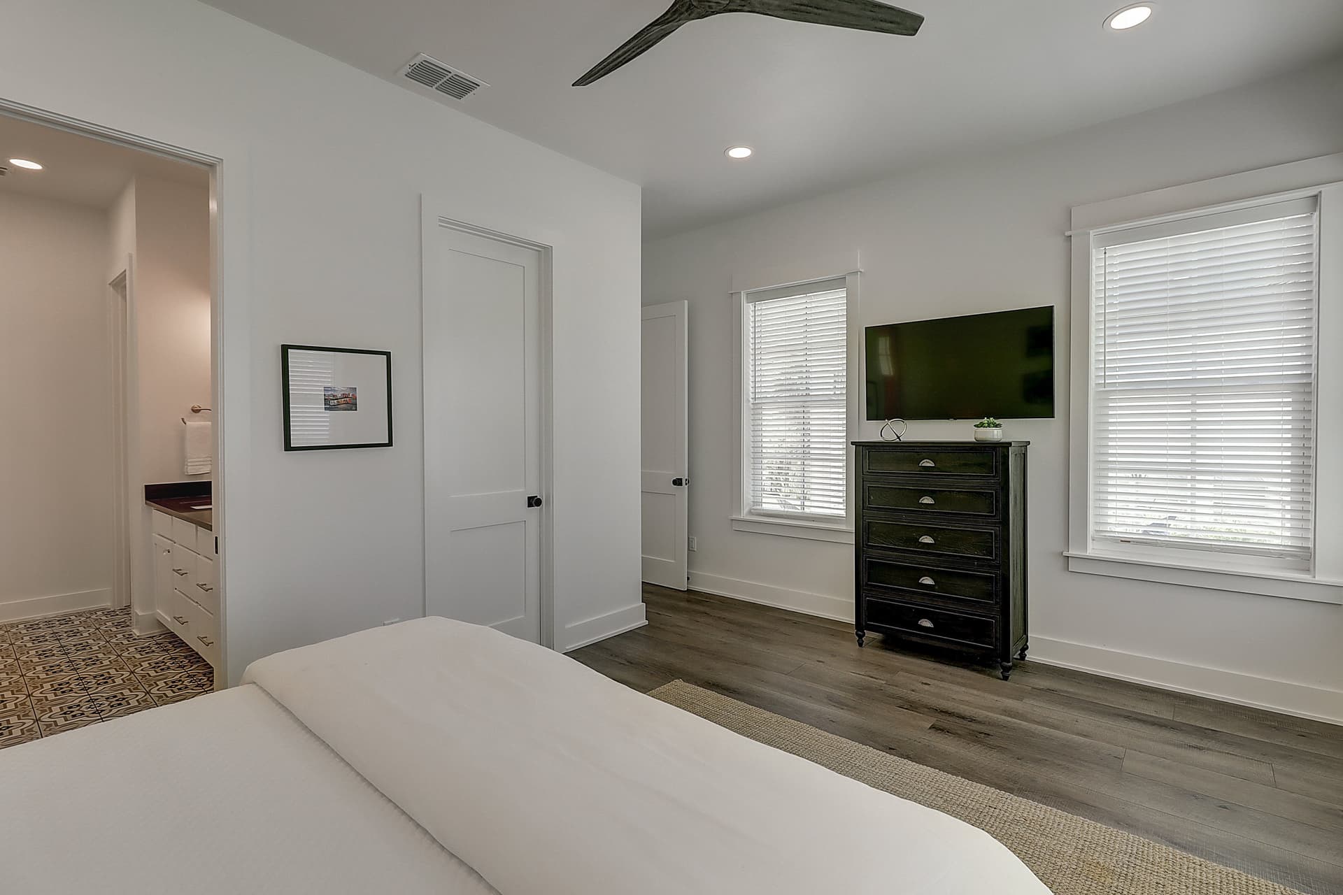 Shore Break House - Image 14