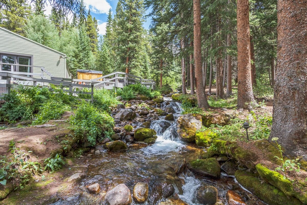 Creekside Chateau - Image 58