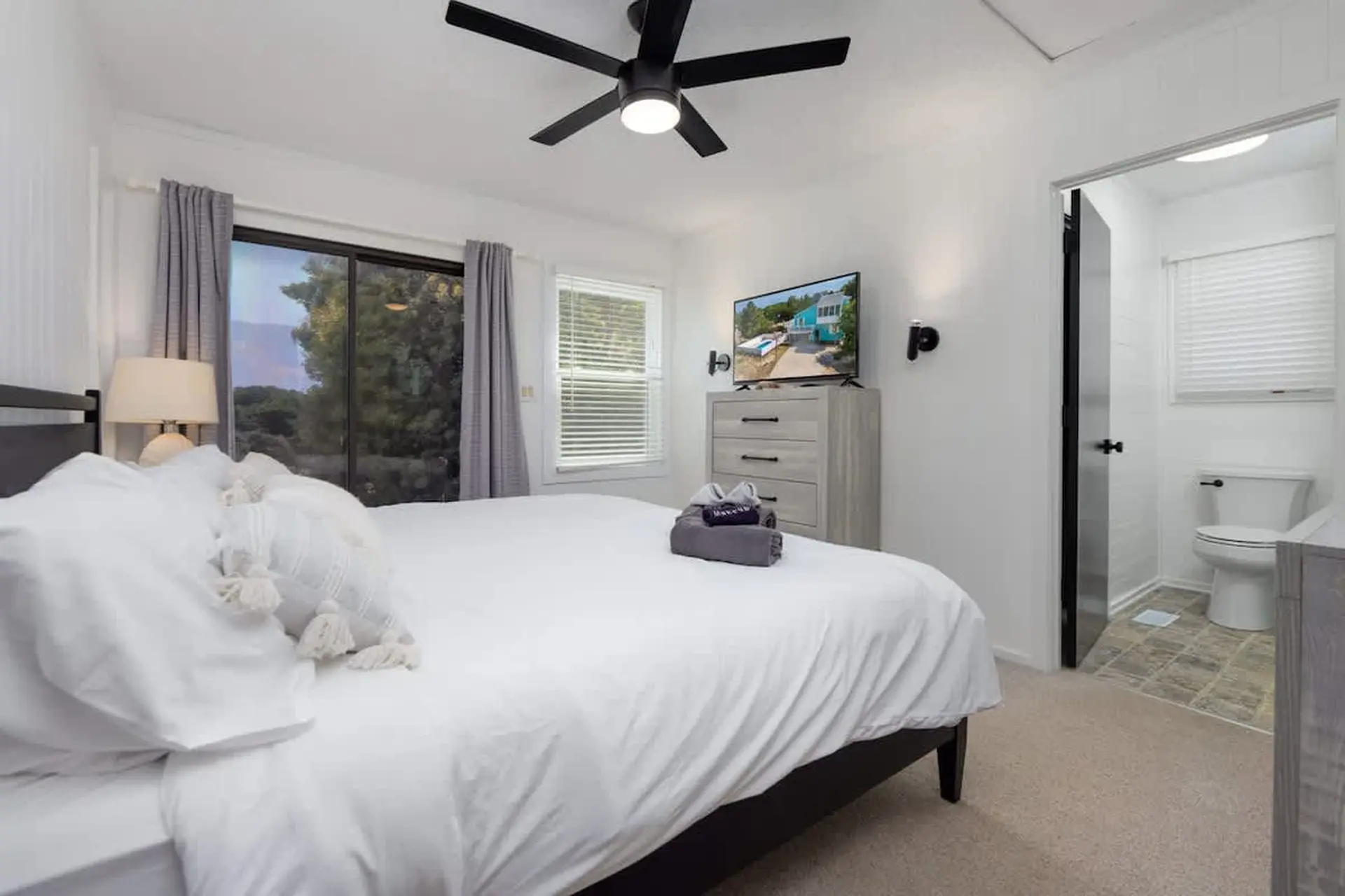 Place to Be - Image 18