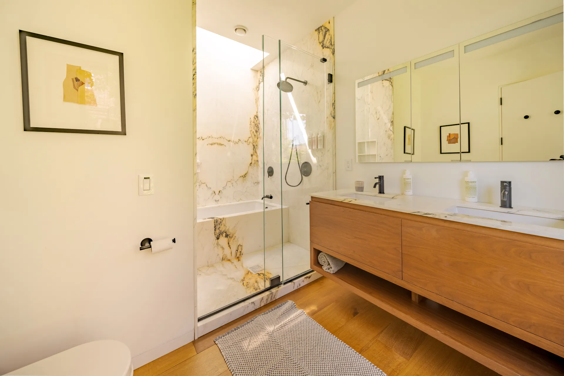 Empire House - Image 19