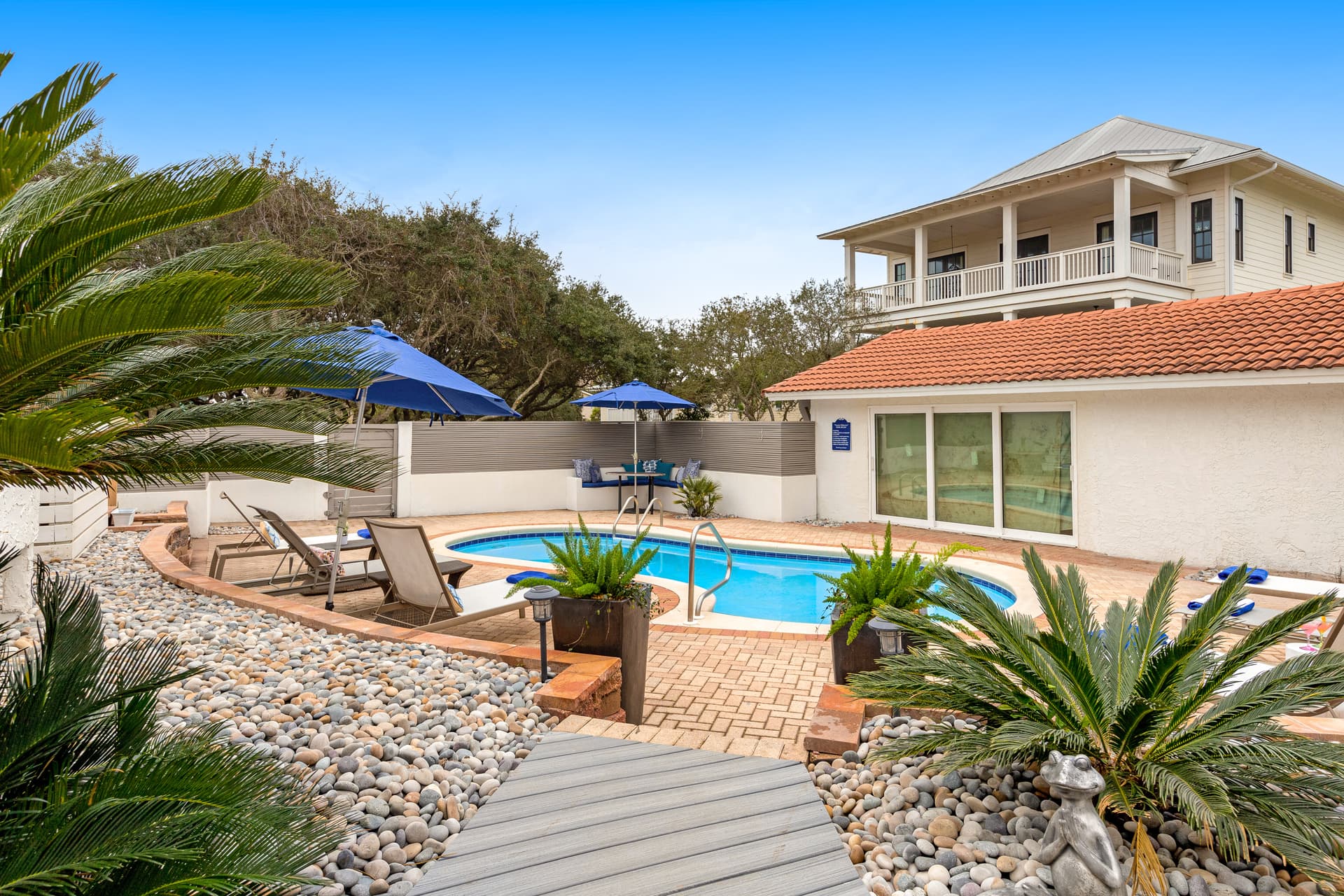 Seaview Hideaway House - Image 34