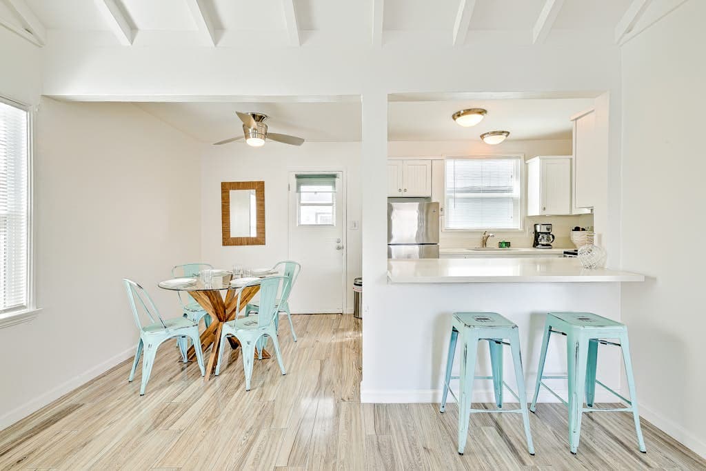 Retreat Compound - Image 31