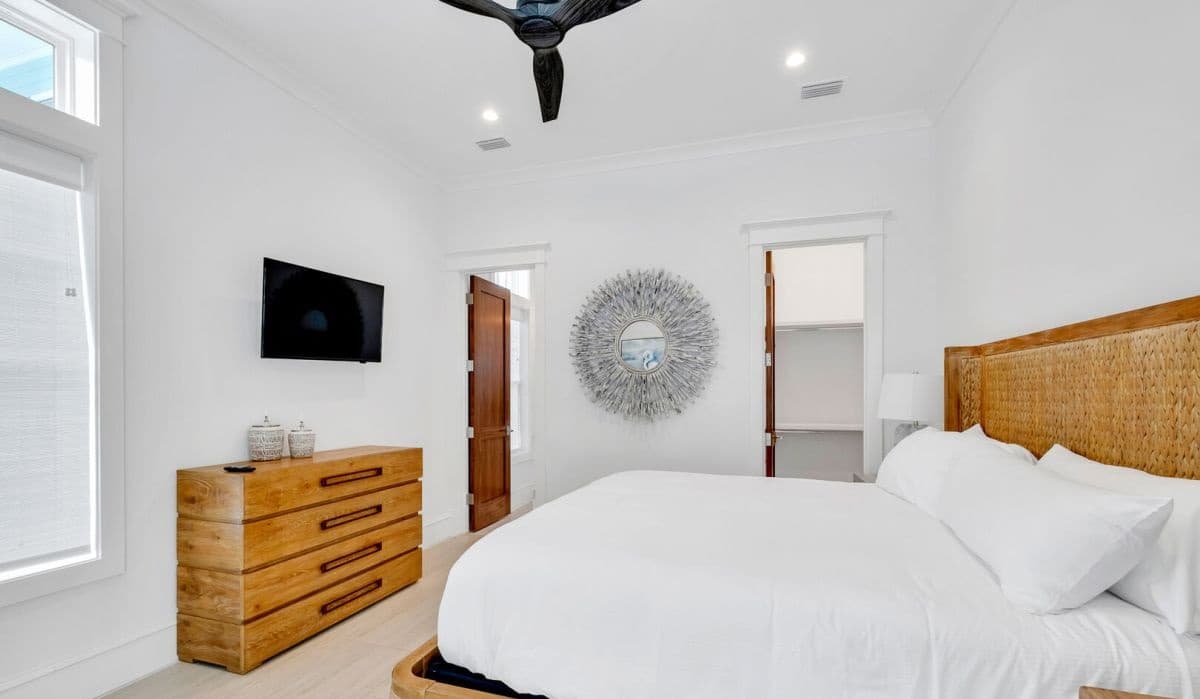 Sapphire Shores - Image 33