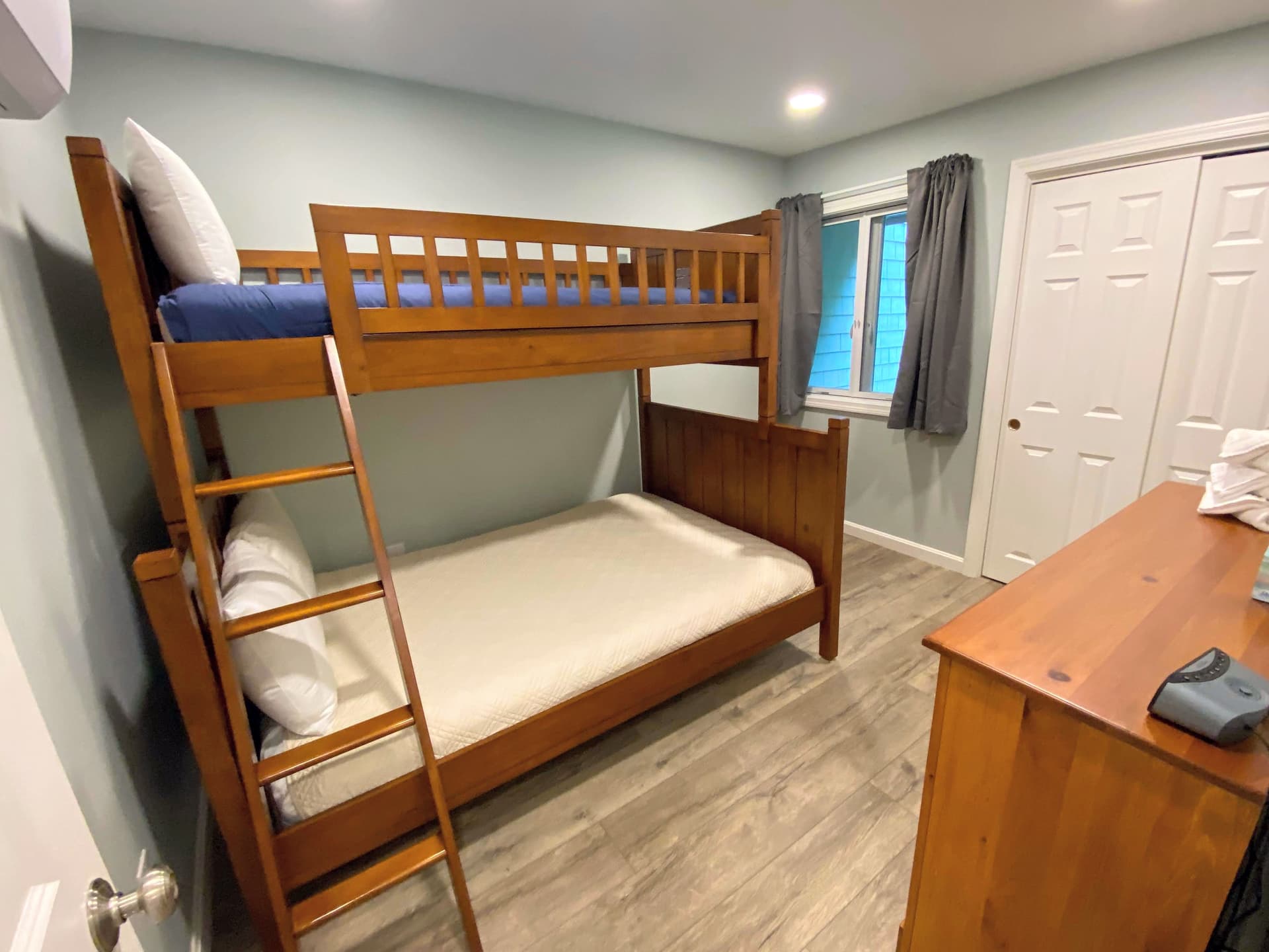 Woods Place - Image 11