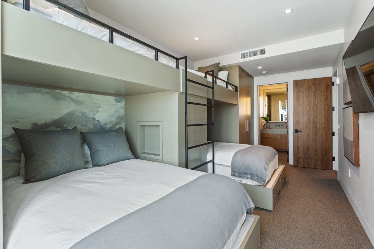 One Empire Pass #305 - Image 15