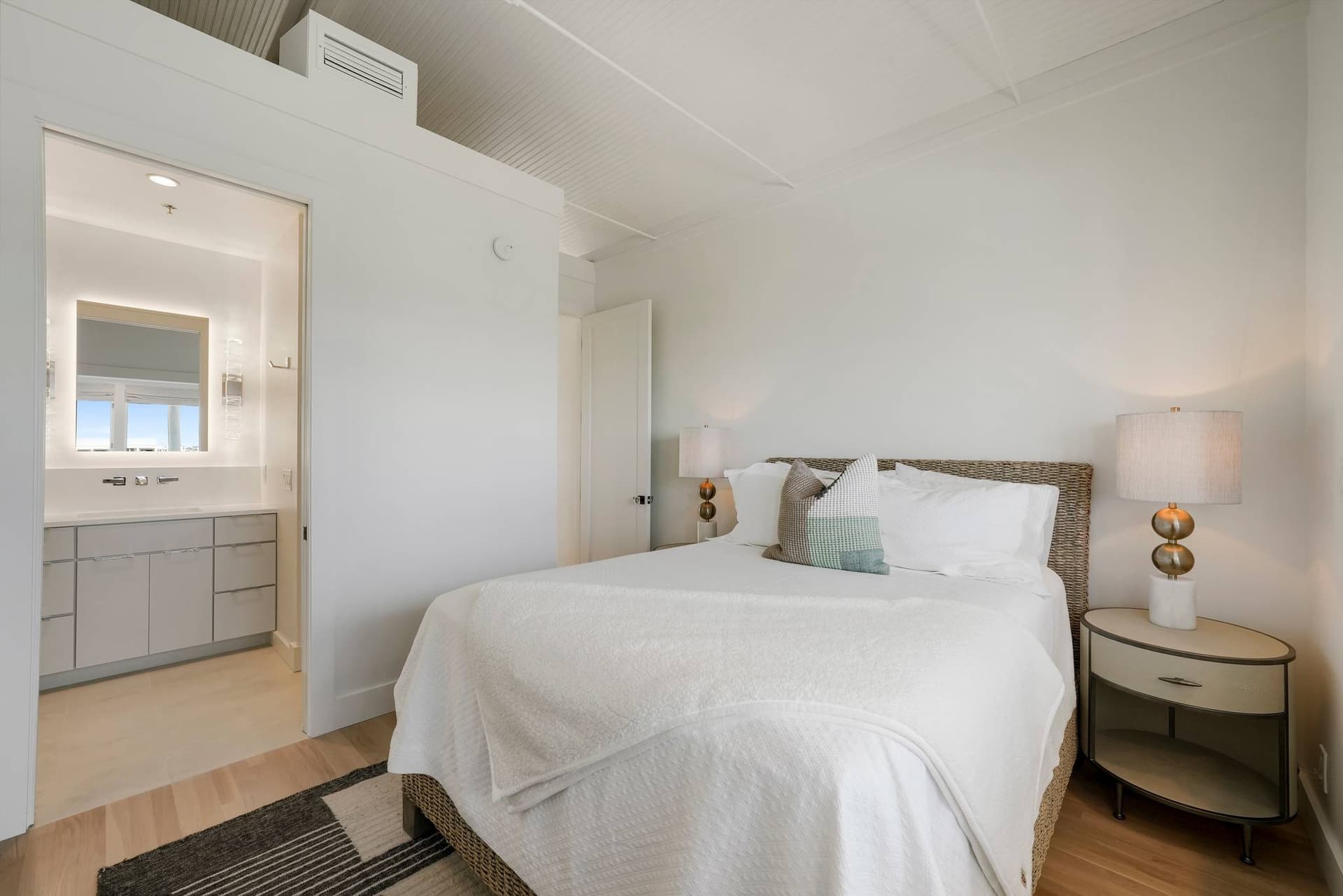 Perfect View Home - Image 28