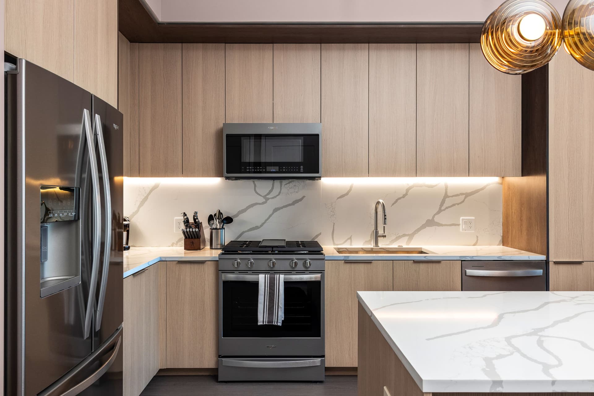 Regal Retreat - Image 12